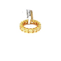 28 Carat Cushion Shaped VS Fancy Light Yellow Diamond Bracelet and Ring Suite