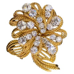 28 Carat Diamond and Gold Brooch by Van Cleef and Arpels, Made in 18 Karat Gold