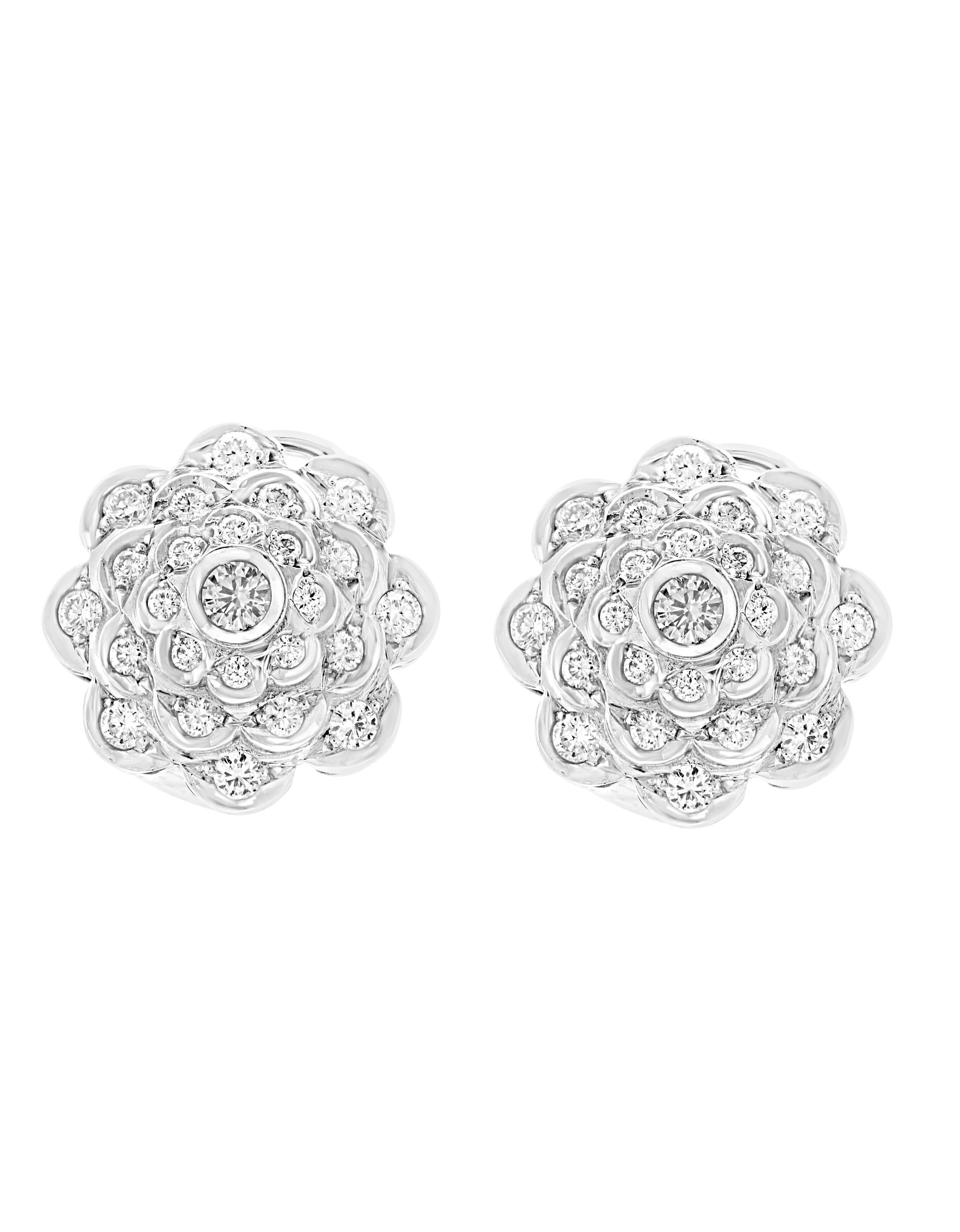 Round Cut 2.8 Carat Diamond VS Quality Flower/Cluster Earring 18 Karat White Gold For Sale