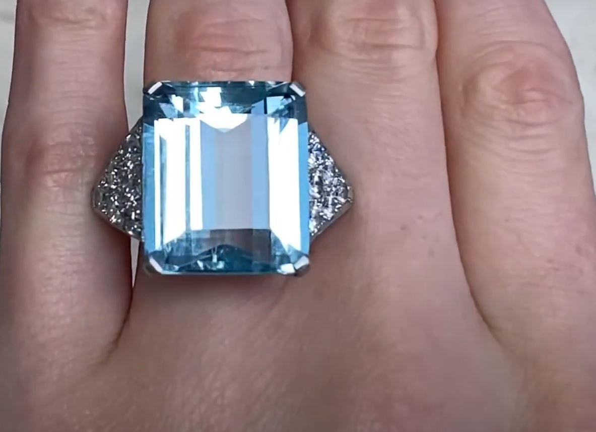 Art Deco 28 Carat Emerald-Cut Aquamarine Ring, Platinum For Sale