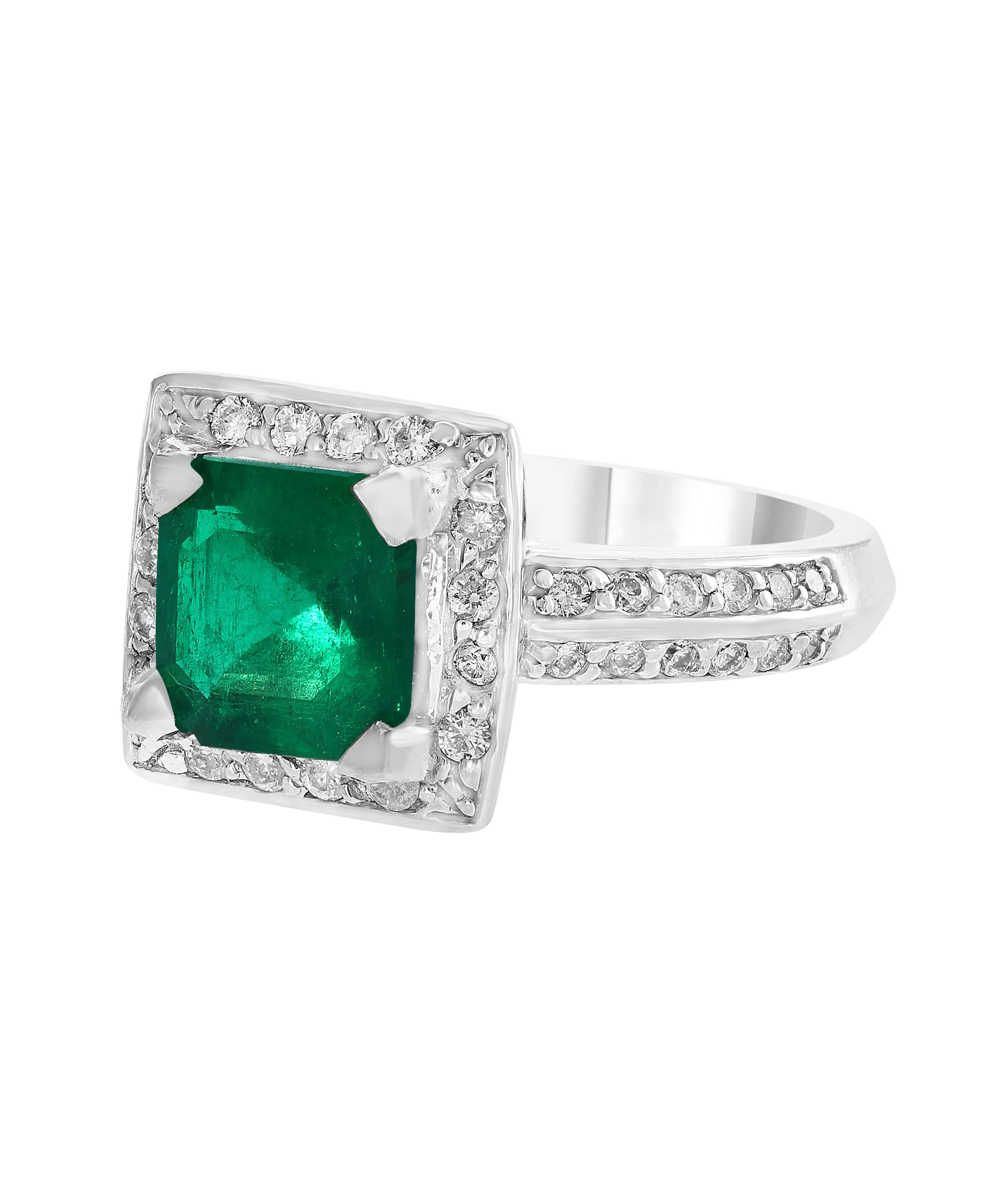 2,8 Karat Smaragdschliff kolumbianischer Smaragd- und Diamantring Nachlass im Zustand „Hervorragend“ im Angebot in New York, NY