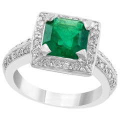 2,8 Karat Smaragdschliff kolumbianischer Smaragd- und Diamantring Nachlass