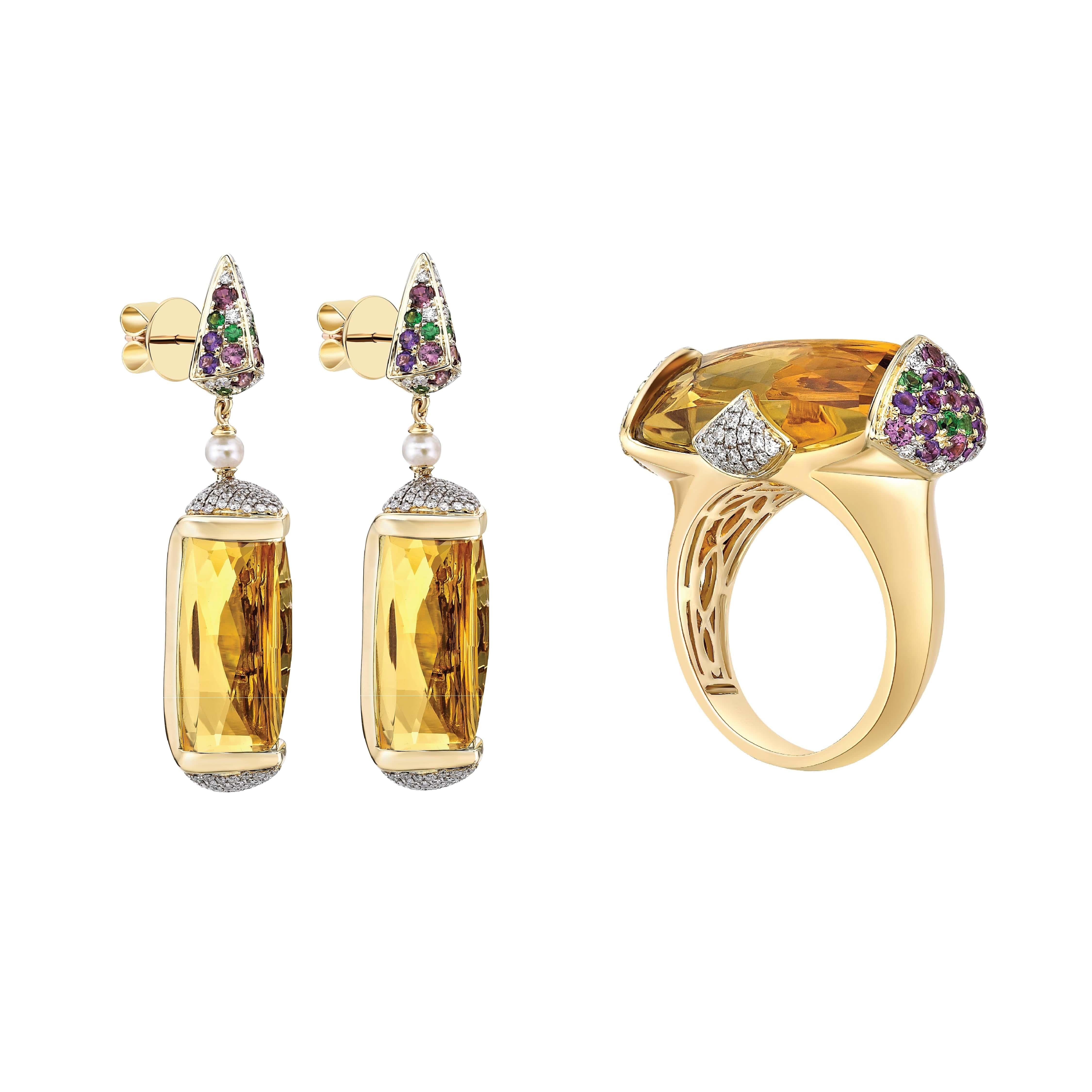 Contemporary Sunita Nahata Honey Quartz 28.00ct. Drop Earring in 18K Yellow Gold with Diamond For Sale