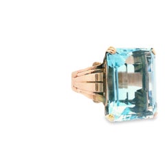 28+ Carat Natural Aquamarine and 18k Rose Gold Art Deco Ring