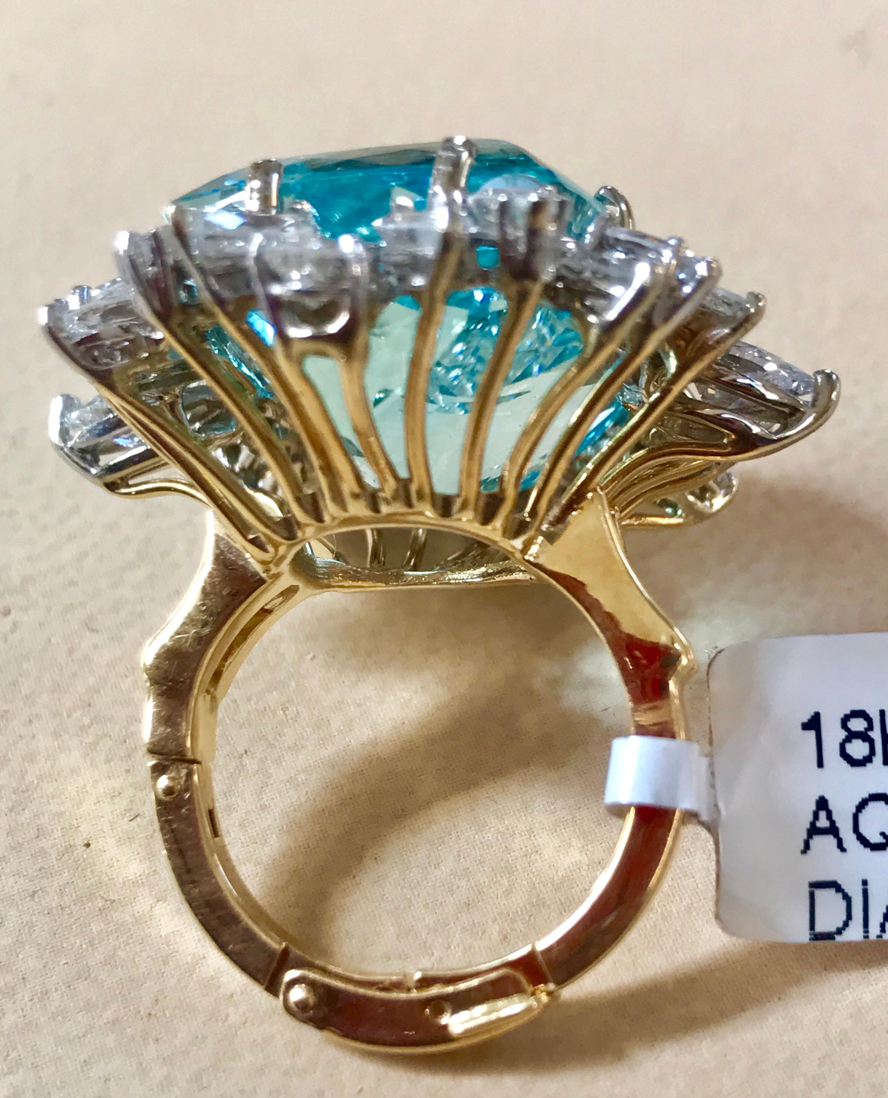 28 Carat Natural Aquamarine and Diamond Cocktail Ring 18 Karat Gold Adjustable For Sale 1