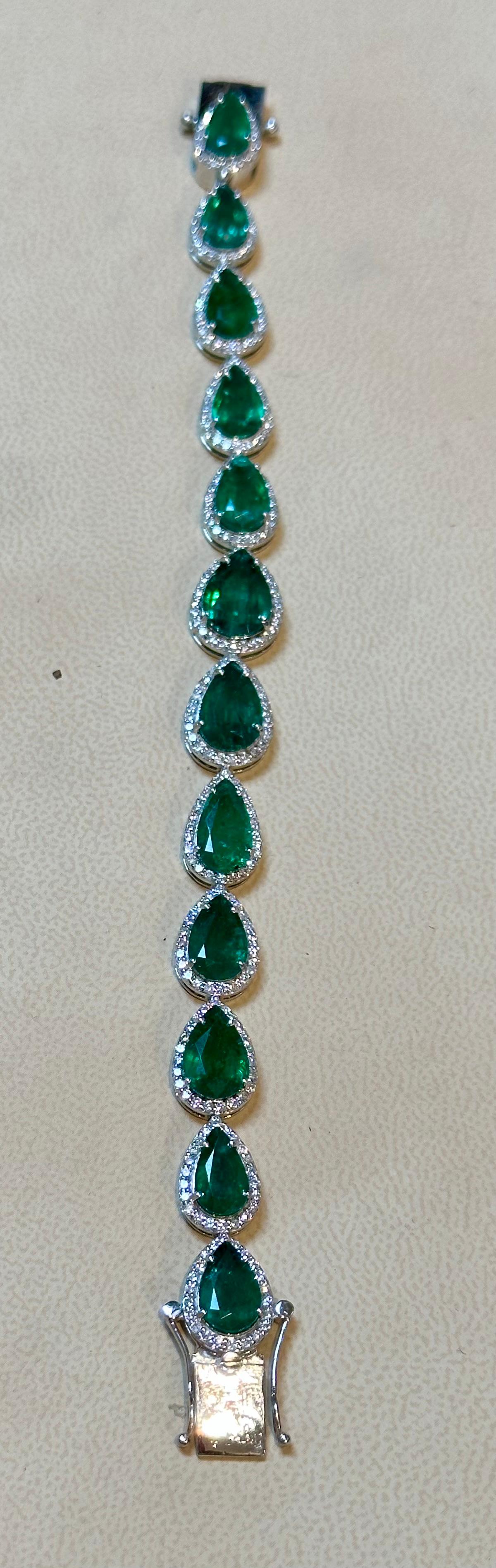 28 Carat Natural Zambian Emerald & Diamond Tennis Bracelet 14 Karat White Gold For Sale 11