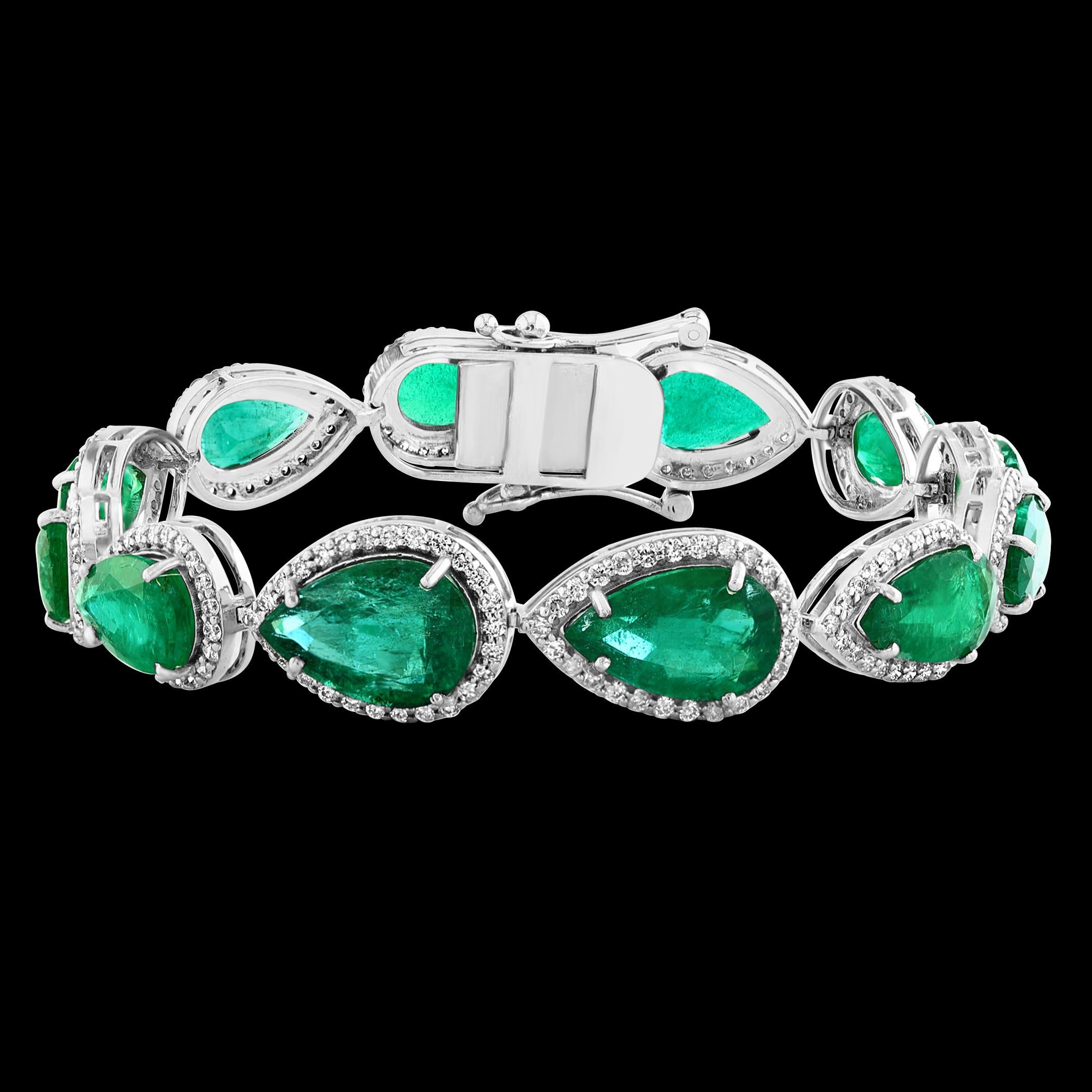 28 Carat Natural Zambian Emerald & Diamond Tennis Bracelet 14 Karat White Gold For Sale 14
