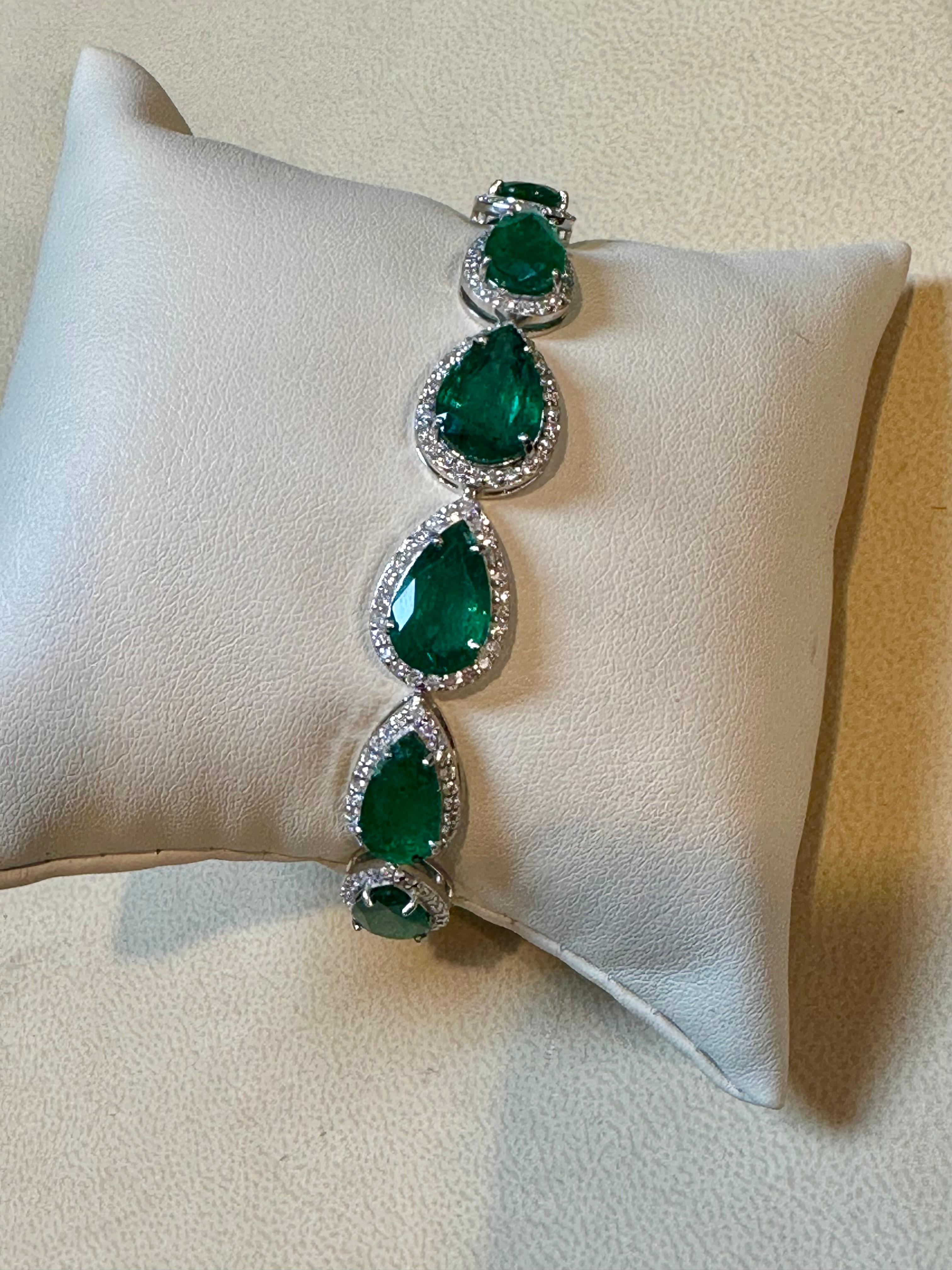 Women's 28 Carat Natural Zambian Emerald & Diamond Tennis Bracelet 14 Karat White Gold For Sale