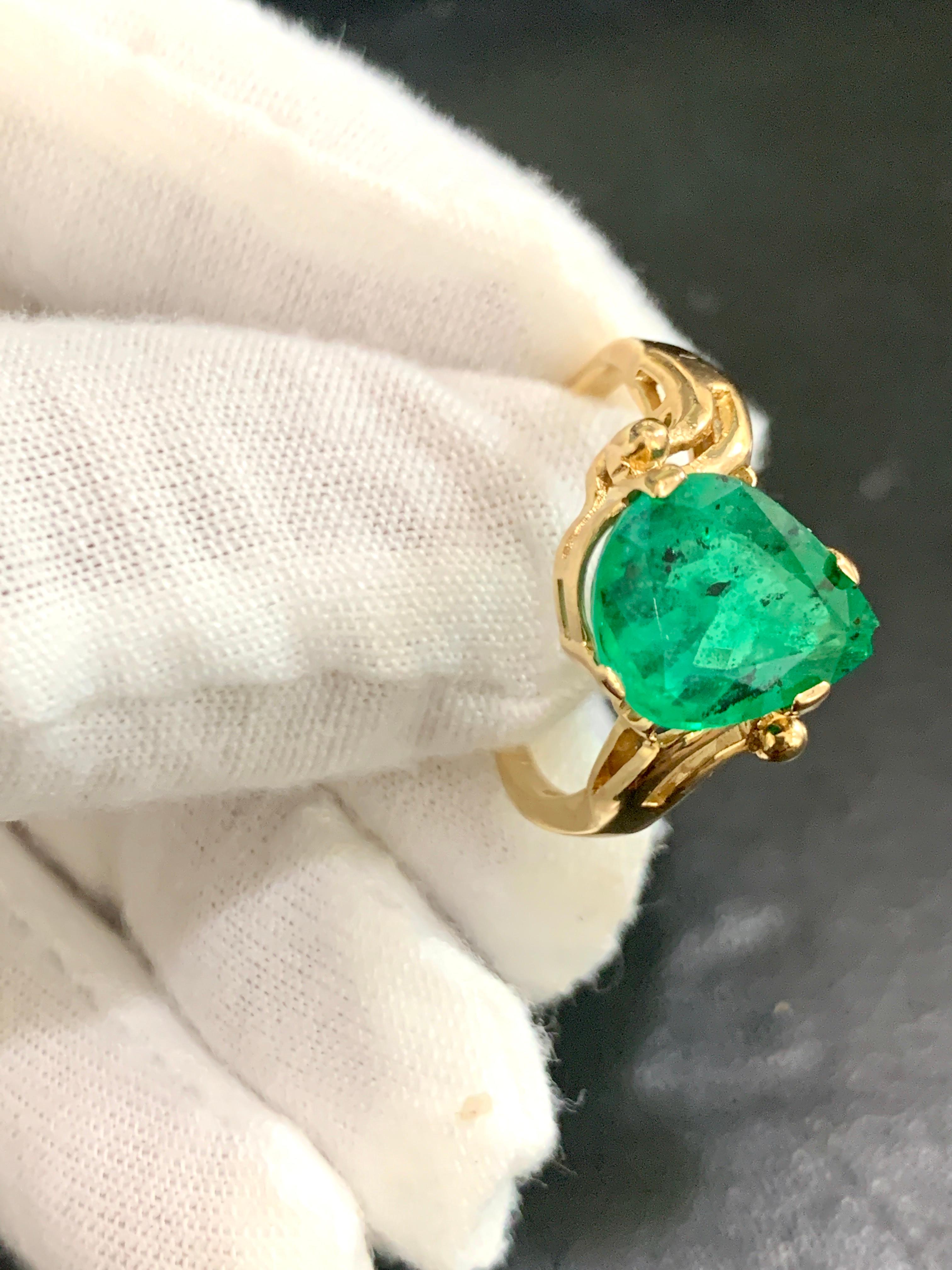 2.8 Carat Pear Cut Natural Emerald Ring 14 Karat Yellow Gold 6
