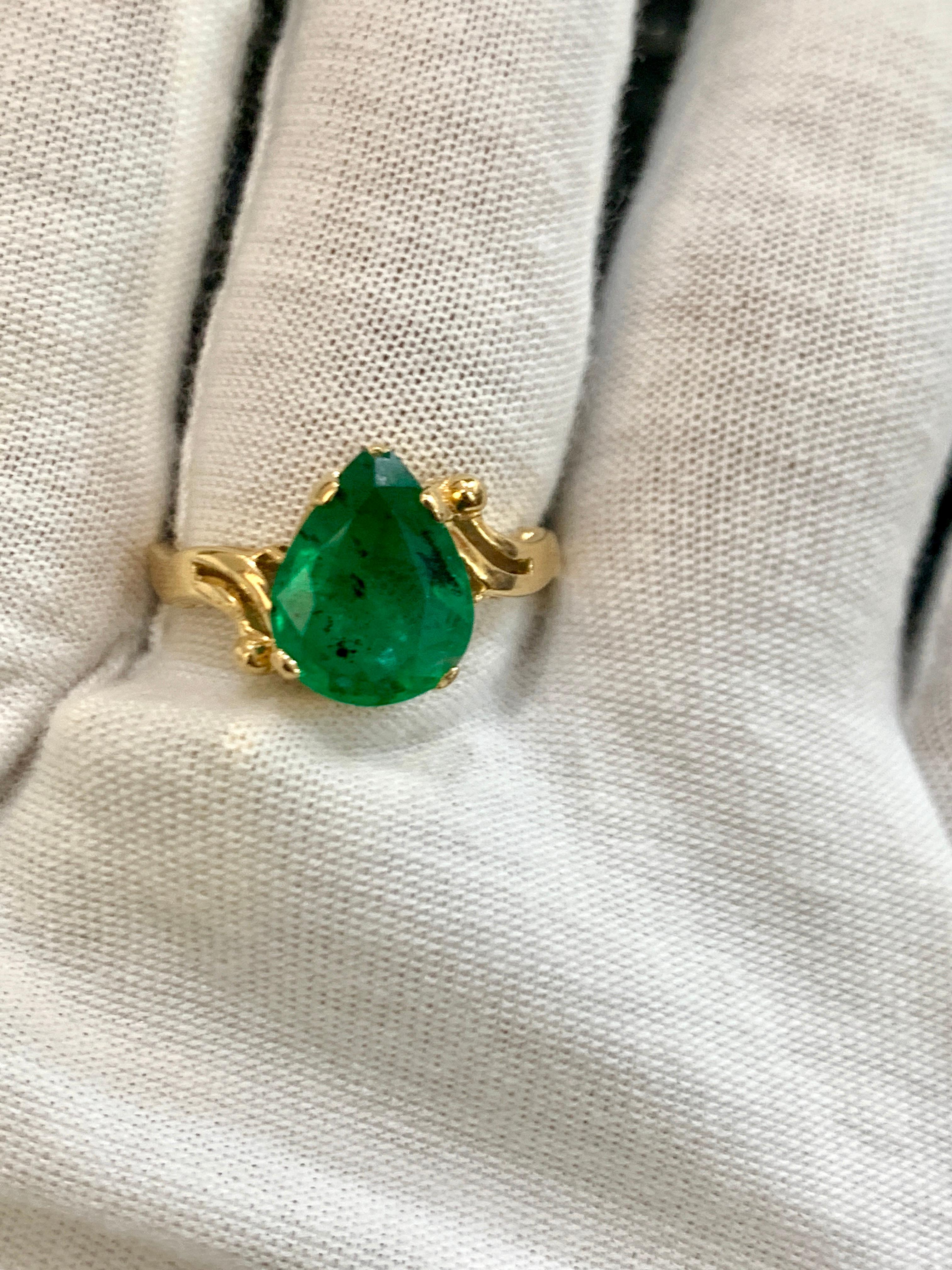 2.8 Carat Pear Cut Natural Emerald Ring 14 Karat Yellow Gold 8