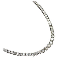 28 Karat runder Diamant-Tennis-Halskette aus 18 Karat Weißgold mit Brillantschliff