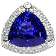 Bague en platine avec tanzanite de 28 carats et diamants