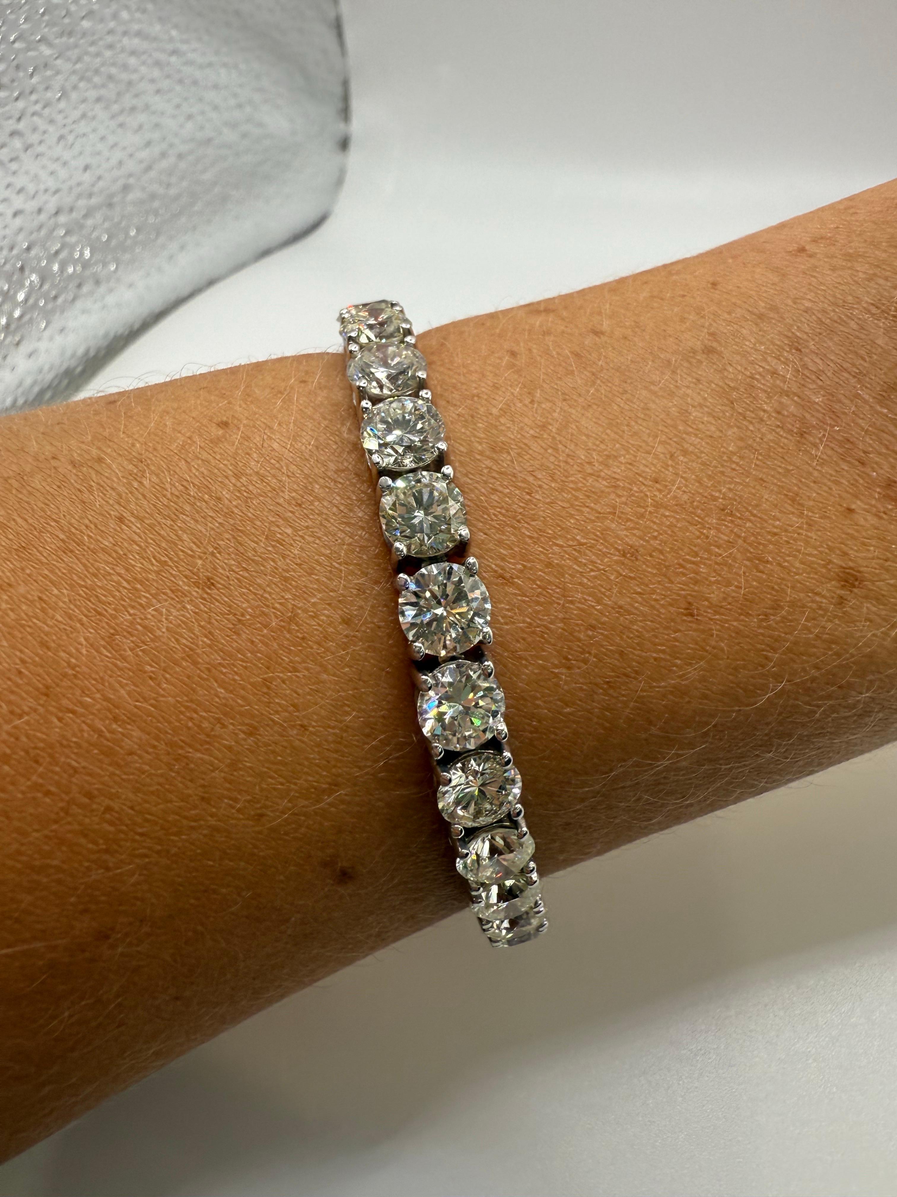 28 quilates VS tenis pulsera de diamantes 18KT Corte brillante en venta
