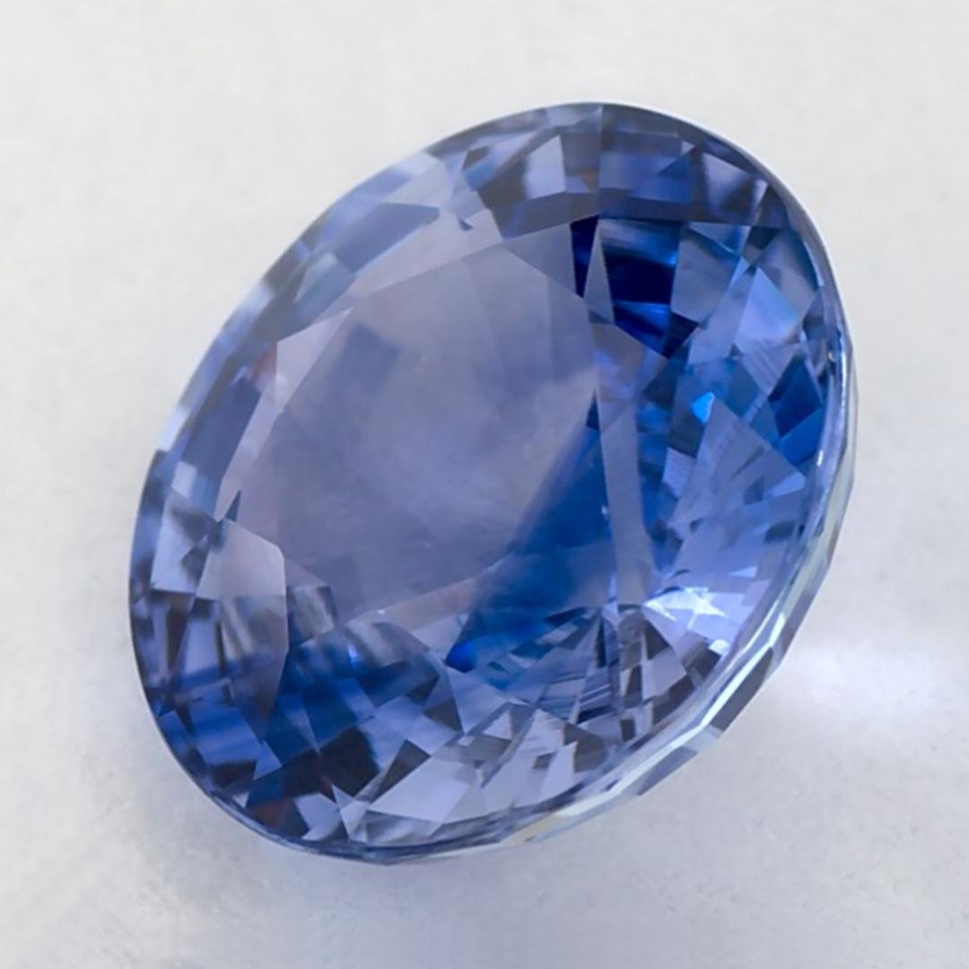 Una pietra natale di settembre molto preziosa con un delizioso colore blu. Si ritiene che portino fortuna e fortuna alla vita.

Esplora la vivace collezione di smeraldi, rubini e zaffiri nel nostro negozio, disponibili come gemme sciolte e