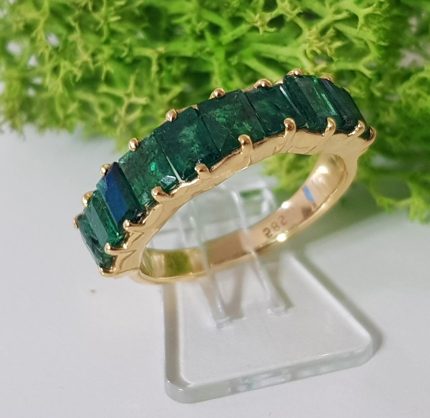2.8 Ct Natural Emerald Ring Half Eternity Emerald Ring In New Condition For Sale In București, B