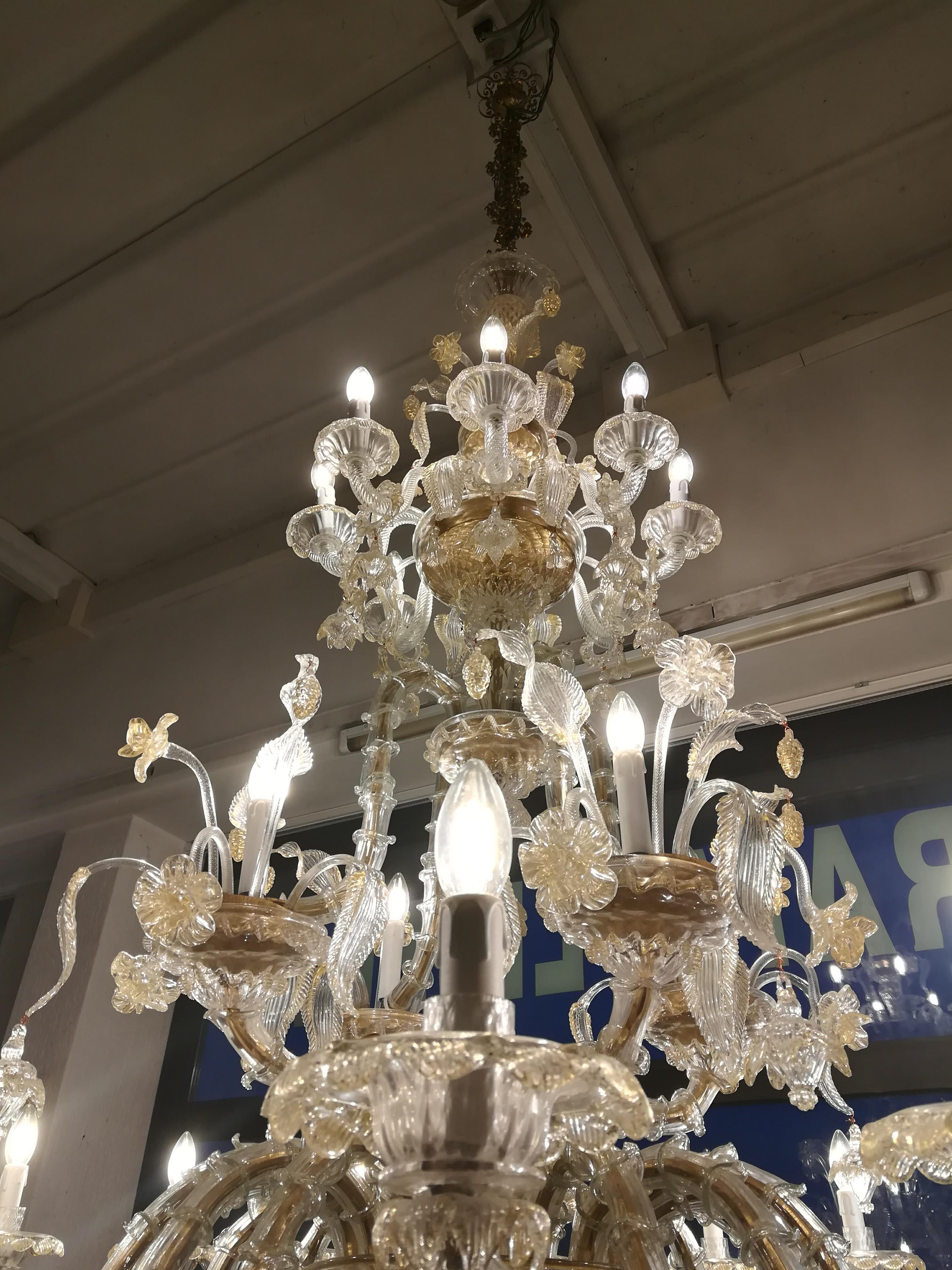 Italian 28 Lights Venetian Glass Blown Chandelier For Sale
