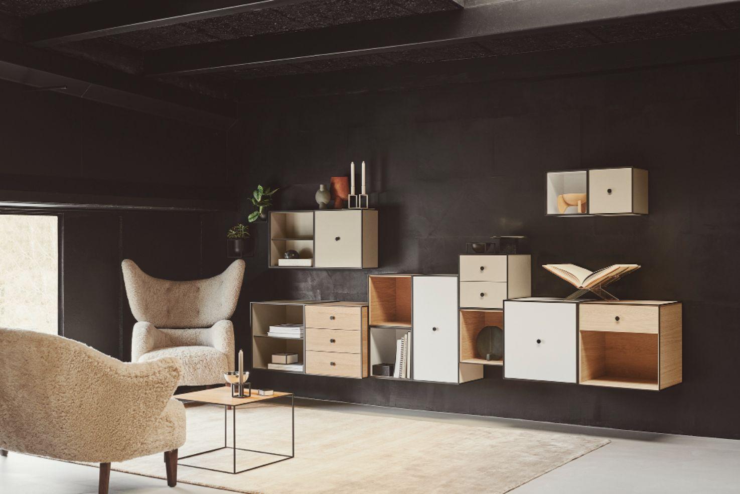 28 oak frame box by Lassen
Dimensions: W 28 x D 28 x H 28 cm 
Materials: Finér,melamin, melamin, melamine, metal, veneer, oak, brass.
Also available in different colors and dimensions. 

Frame 28 is a flexible storage solution consisting of a