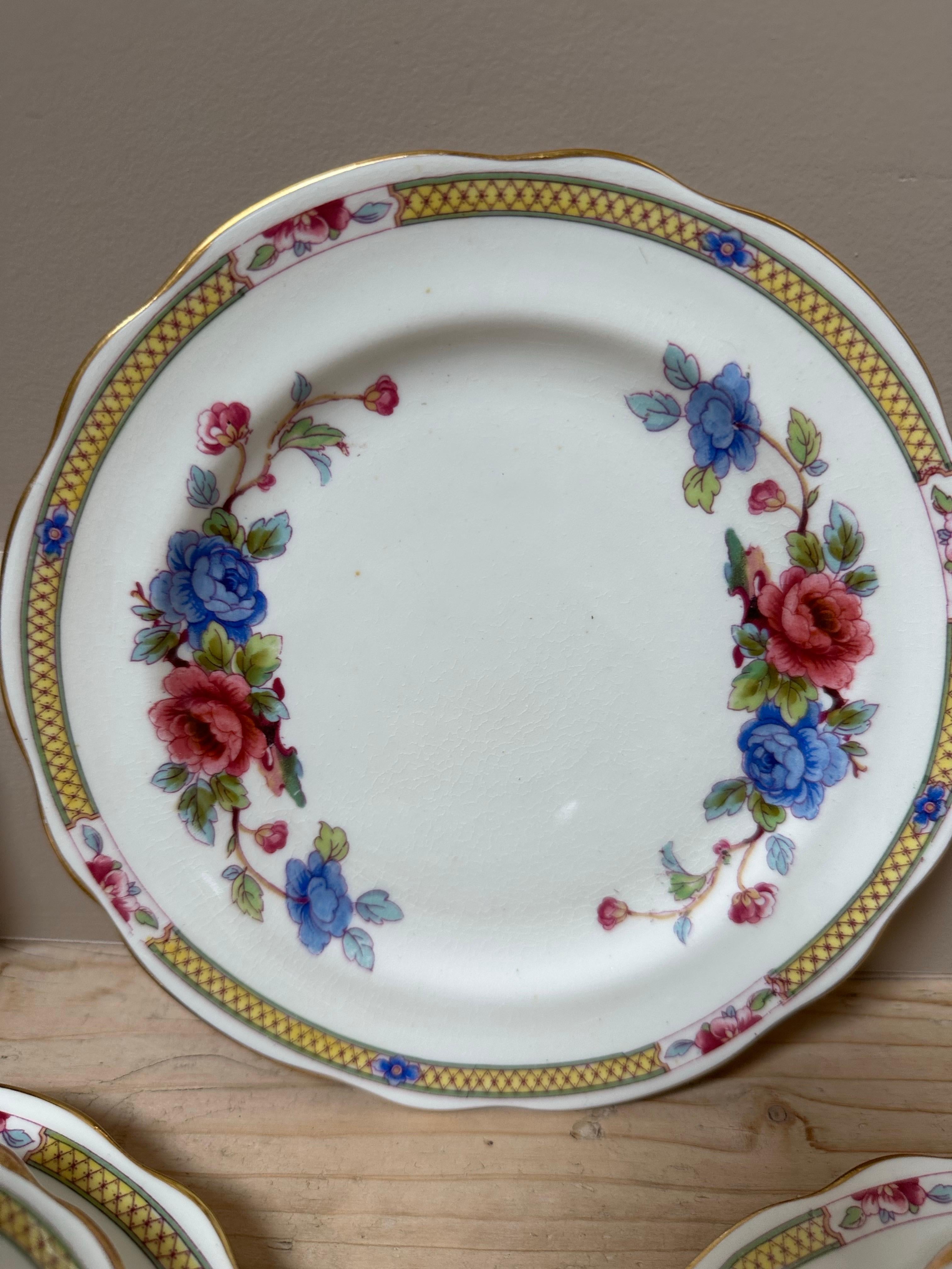 28 pièces Hammersley & Co. Service à thé en porcelaine, floral bleu et rouge, doré, 1900 en vente 4