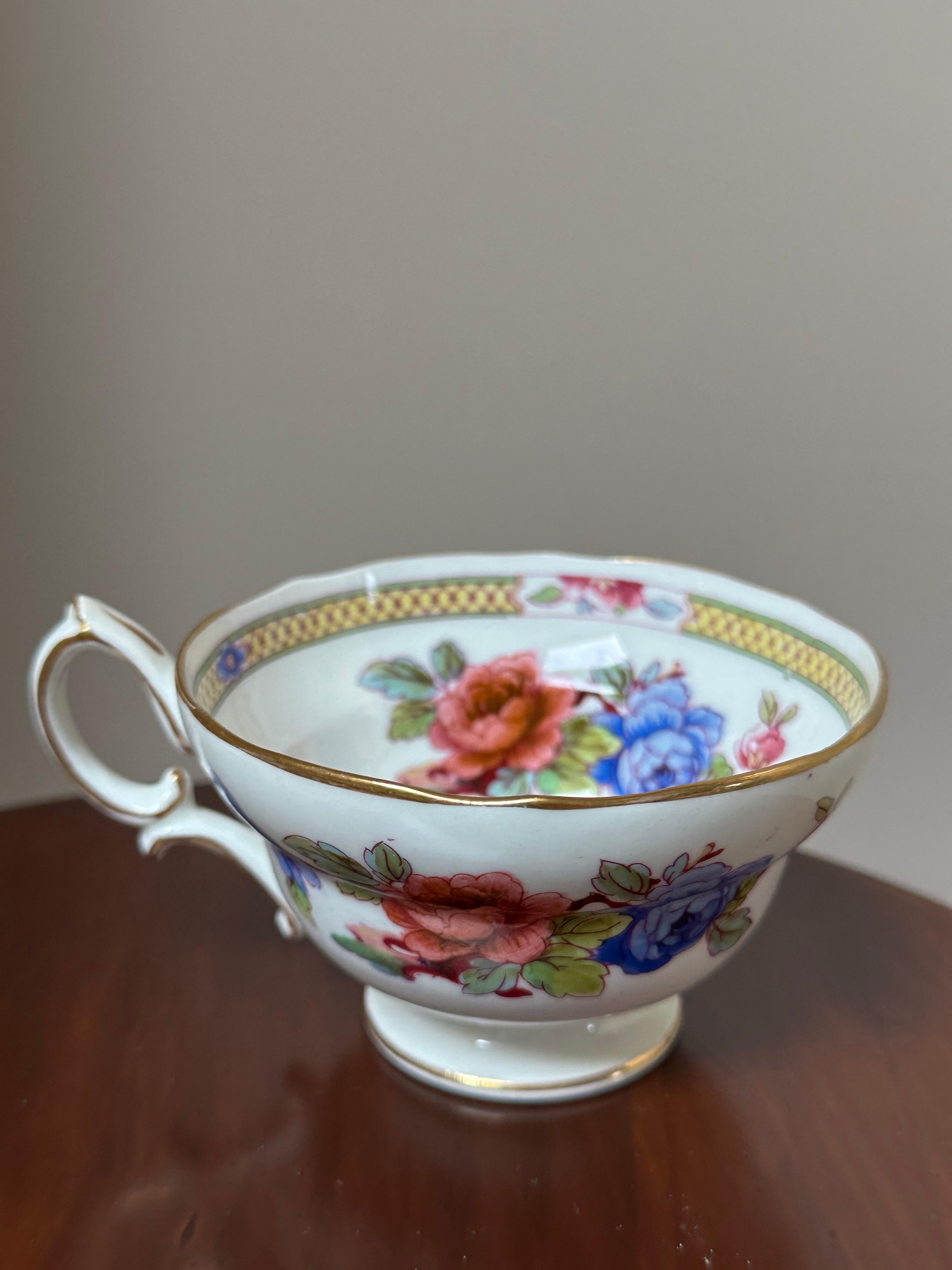 28 pièces Hammersley & Co. Service à thé en porcelaine, floral bleu et rouge, doré, 1900 en vente 5