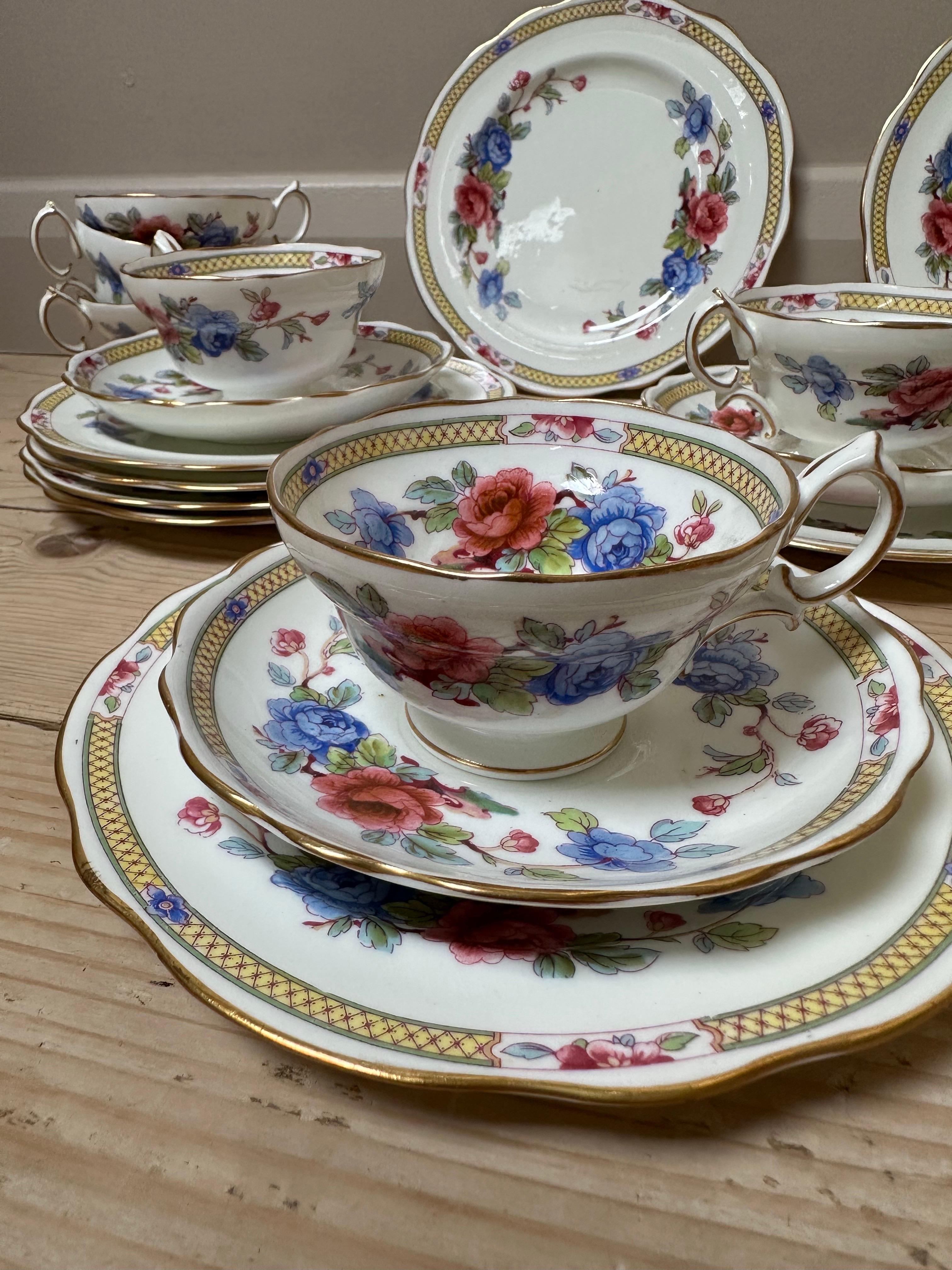28 pièces Hammersley & Co. Service à thé en porcelaine, floral bleu et rouge, doré, 1900 en vente 6