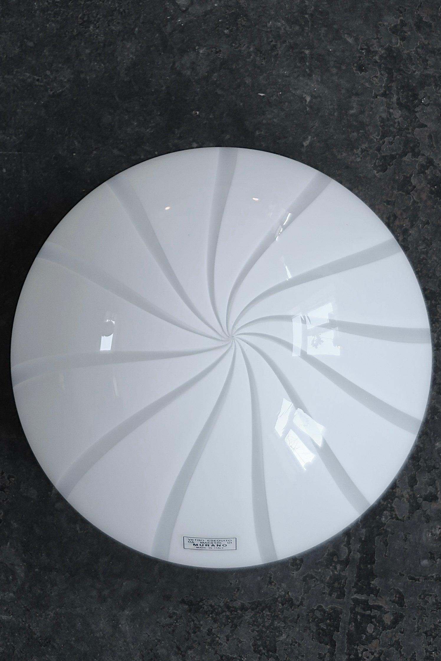 Ø28 unused vintage Murano Flush Mount Ceiling Lamp White Swirl Glass Italy 1970s In Excellent Condition For Sale In Copenhagen, DK