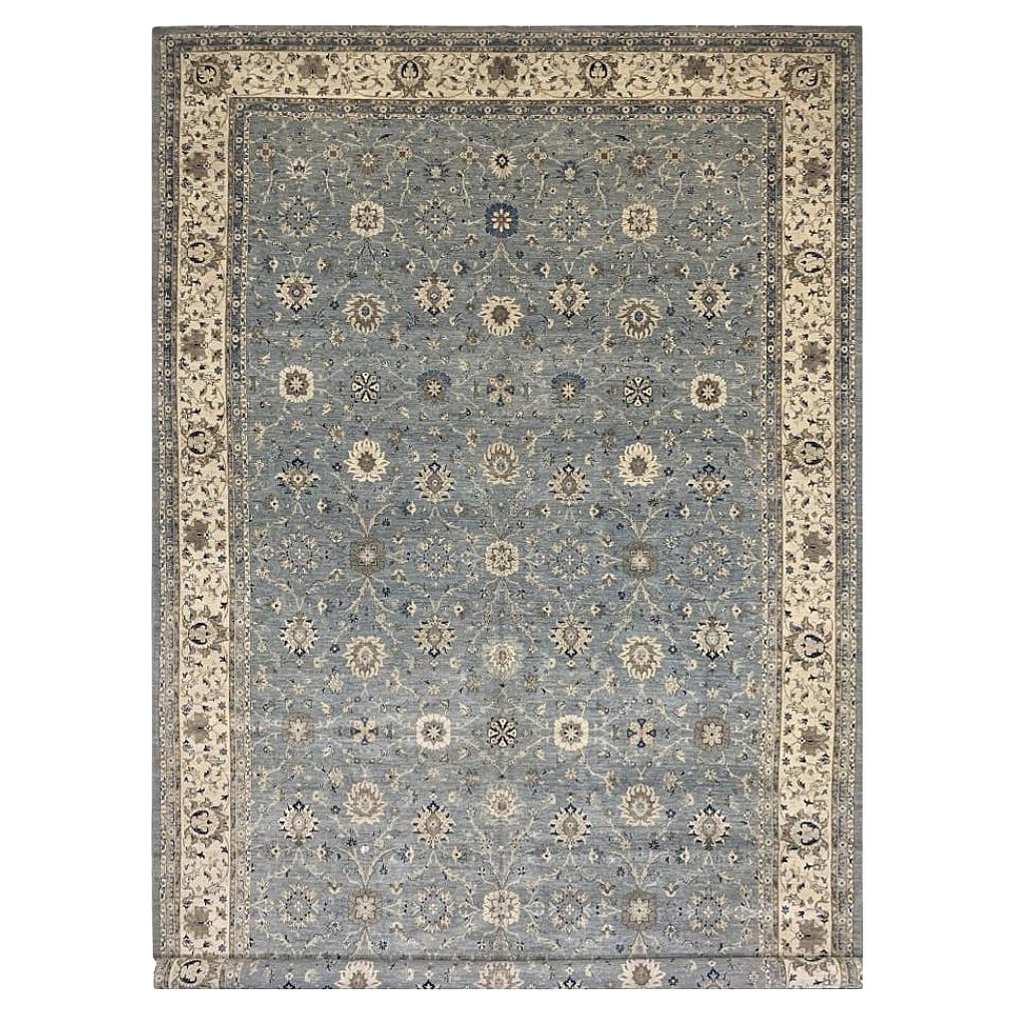 Tapis de taille palais de 28 x 14 pieds dans le style de Tabriz persan par Djoharian Collection en vente