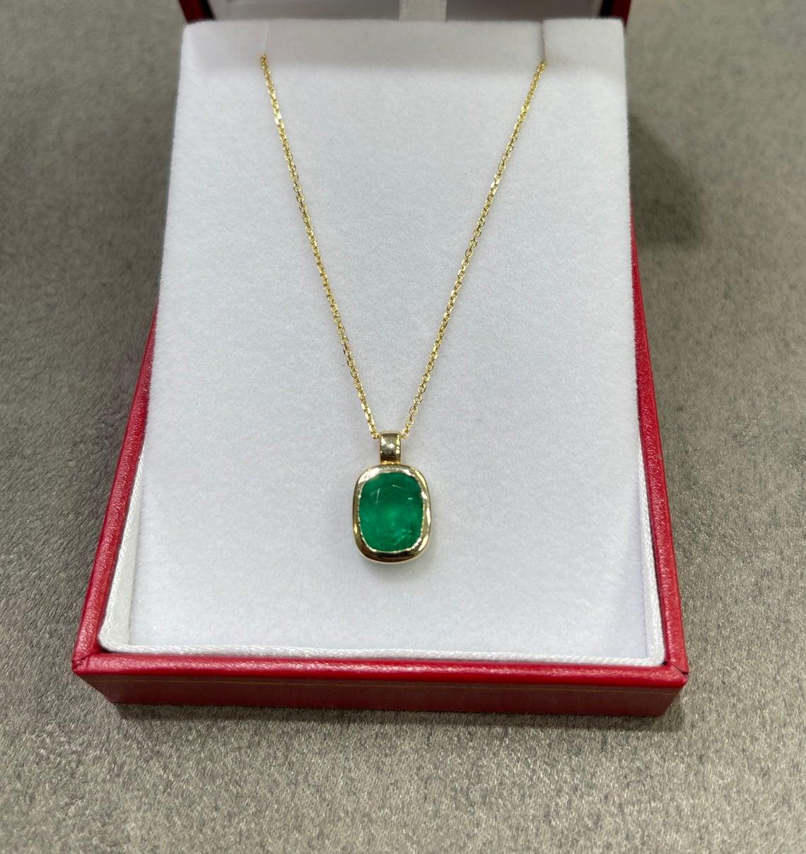 2.80-Carat 14K Colombian Emerald Cushion Cut Solitaire Pendant Bezel Set In New Condition In Jupiter, FL