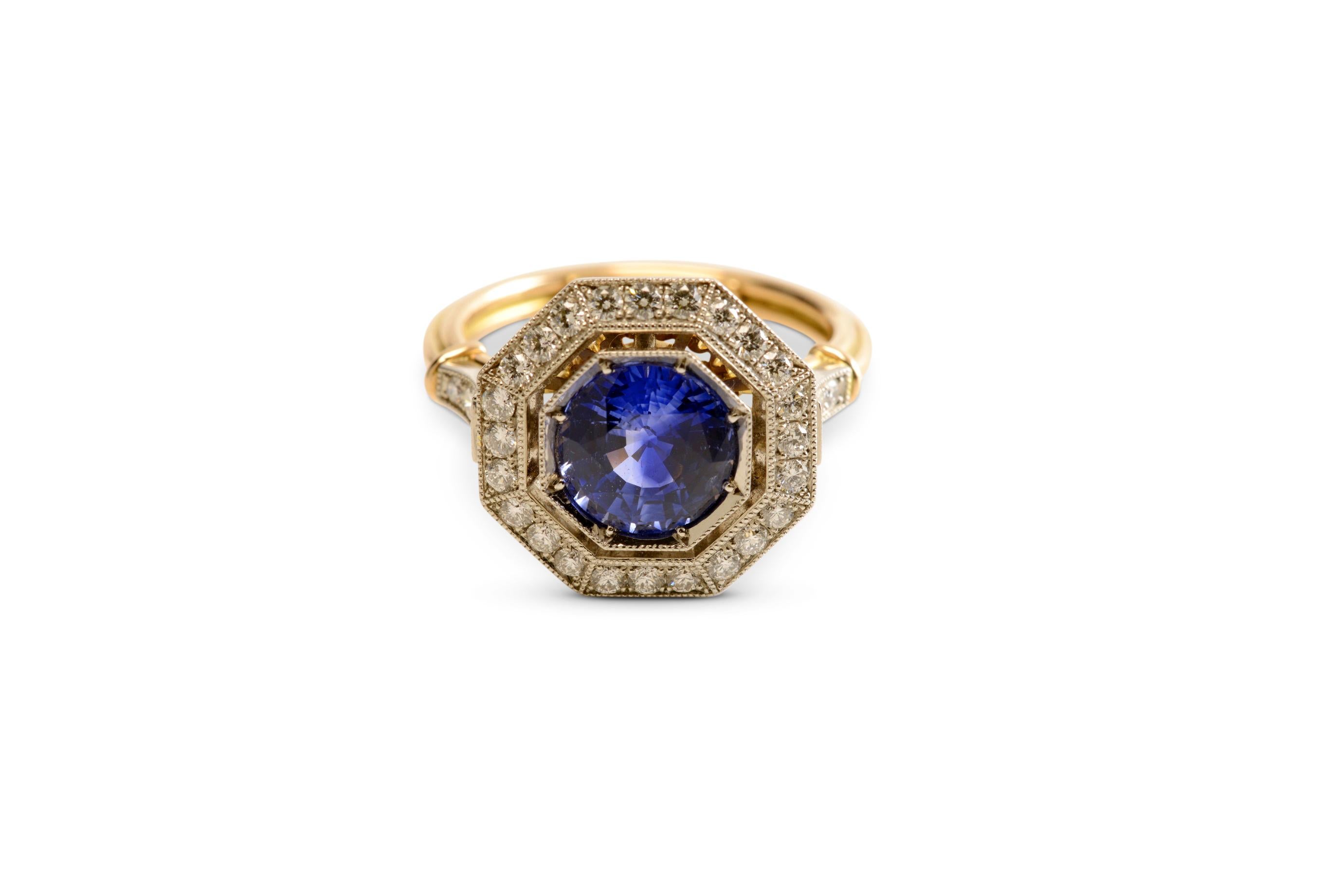 Edwardian 2.80 Carat Blue Ceylon Sapphire and Octagonal Diamond Halo Ring For Sale
