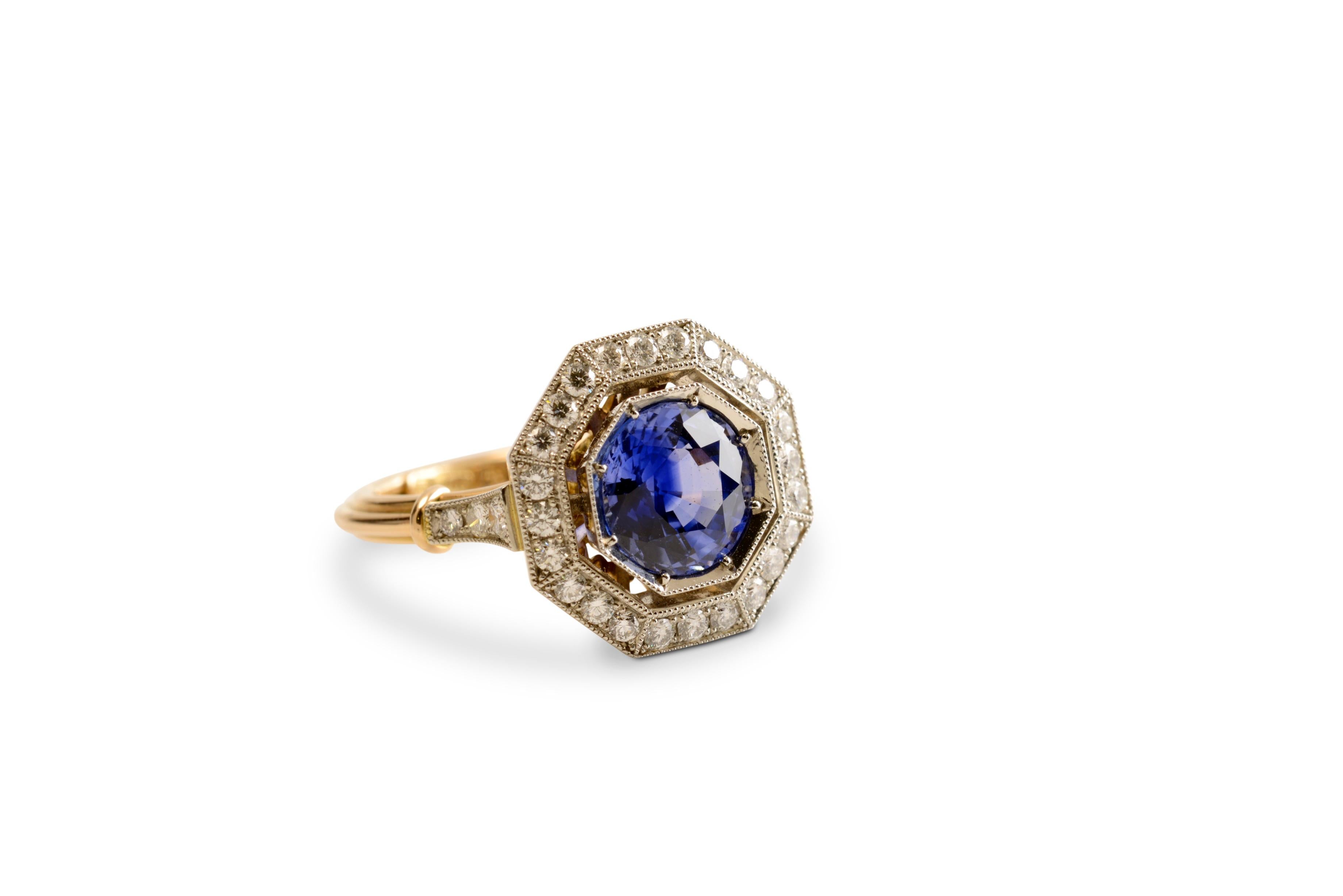 2.80 Carat Blue Ceylon Sapphire and Octagonal Diamond Halo Ring For Sale 3