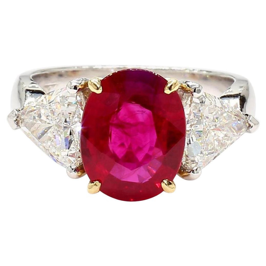 Bague en platine avec rubis de Birmanie de 2,80 carats et diamants en vente