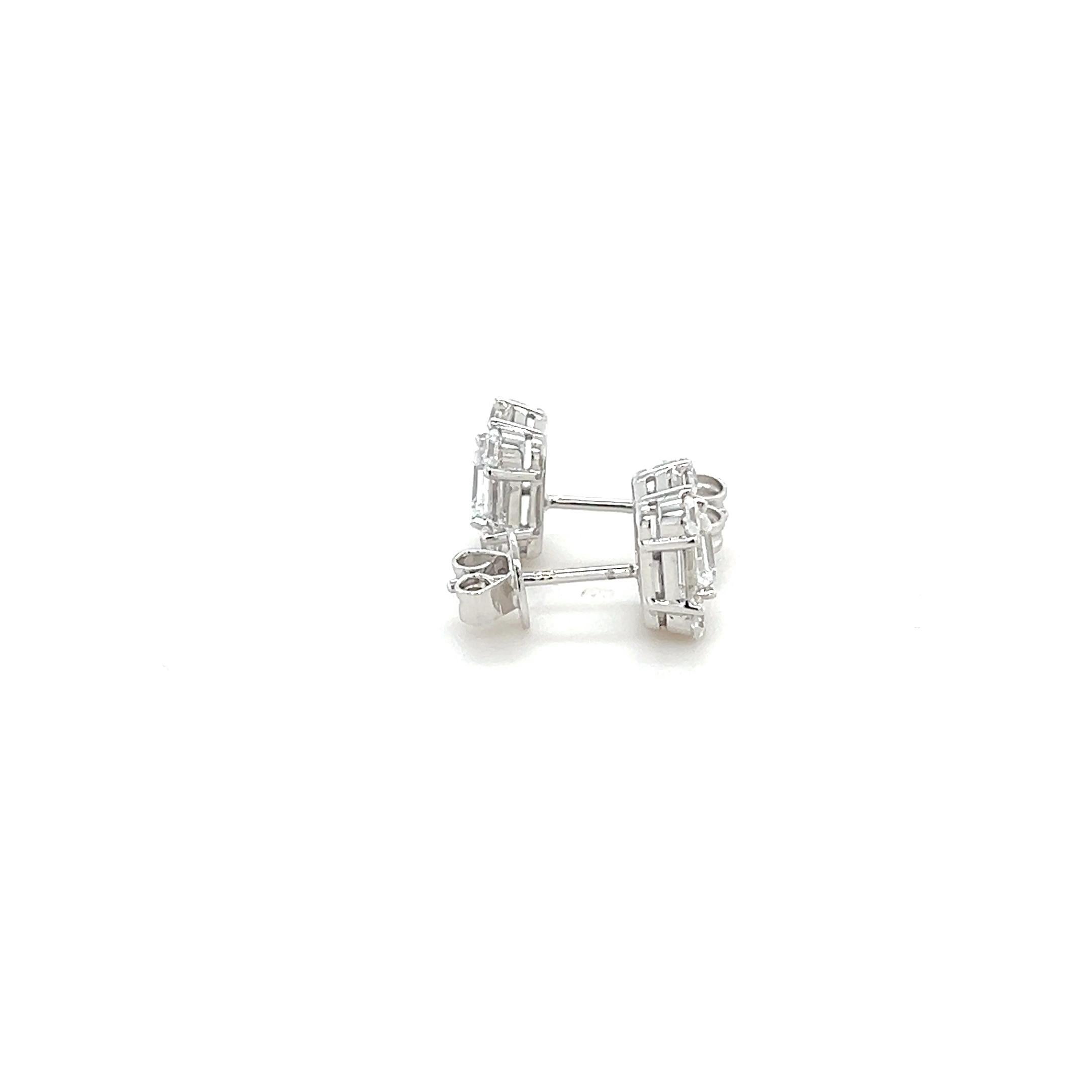 2.80 Carat Cubic Zirconia Sterling Silver Baguette & Brilliant Cut Stud Earrings In New Condition For Sale In London, GB