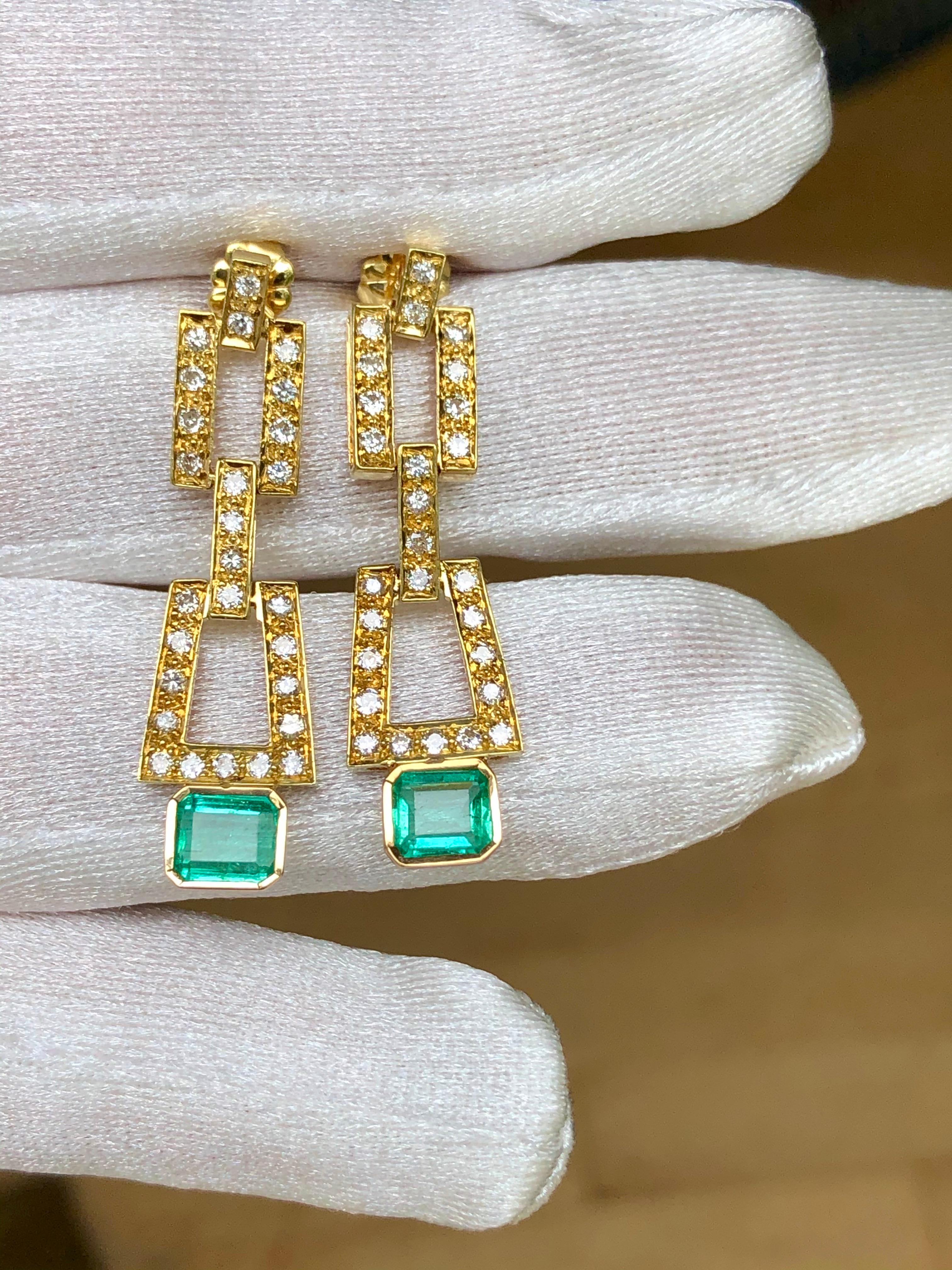 2.80 Carat Natural Colombian Emerald Diamond Drop Earrings 18 Karat For Sale 2