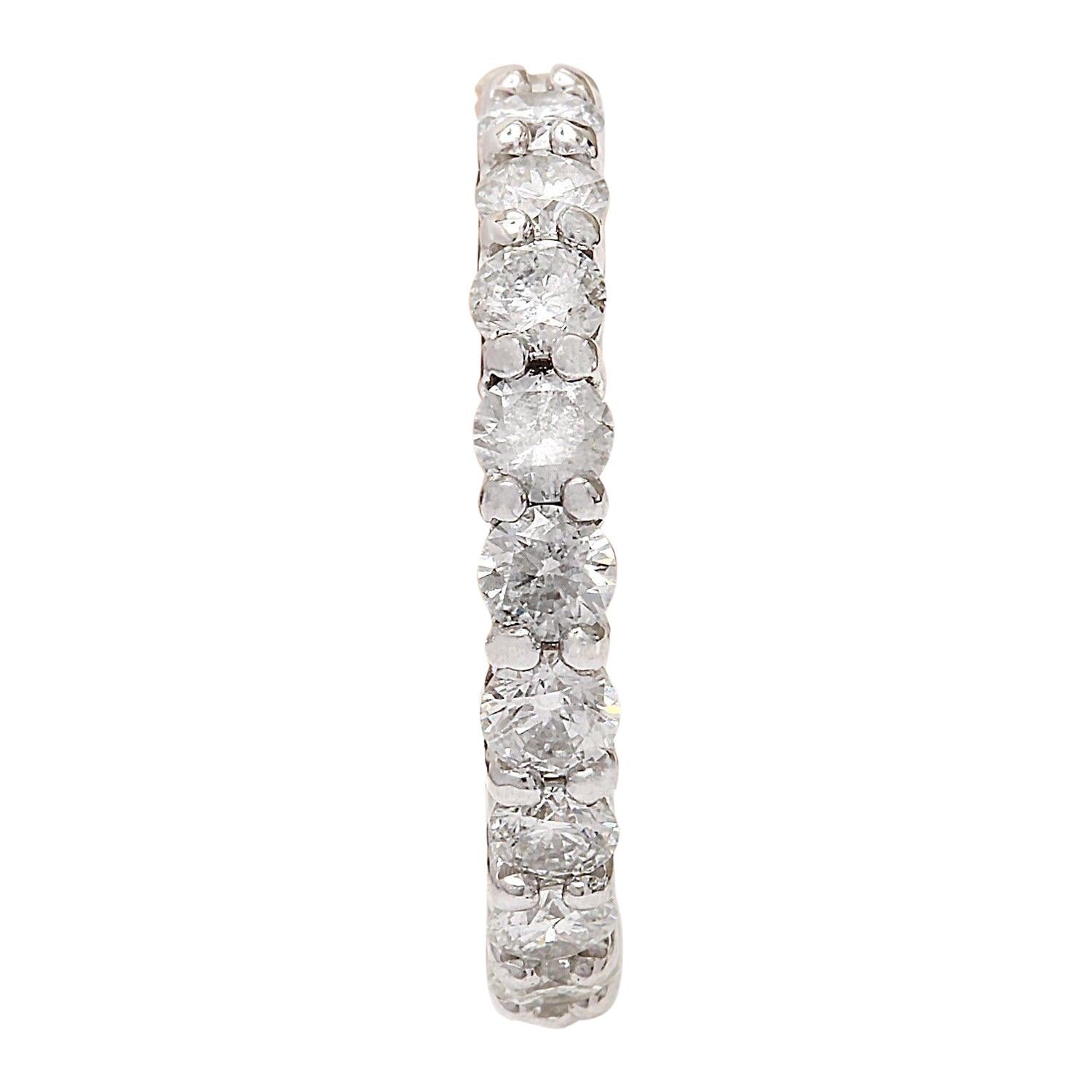 2.80 Carat Diamond Eternity Ring 14 Karat Solid White Gold  In New Condition For Sale In Los Angeles, CA