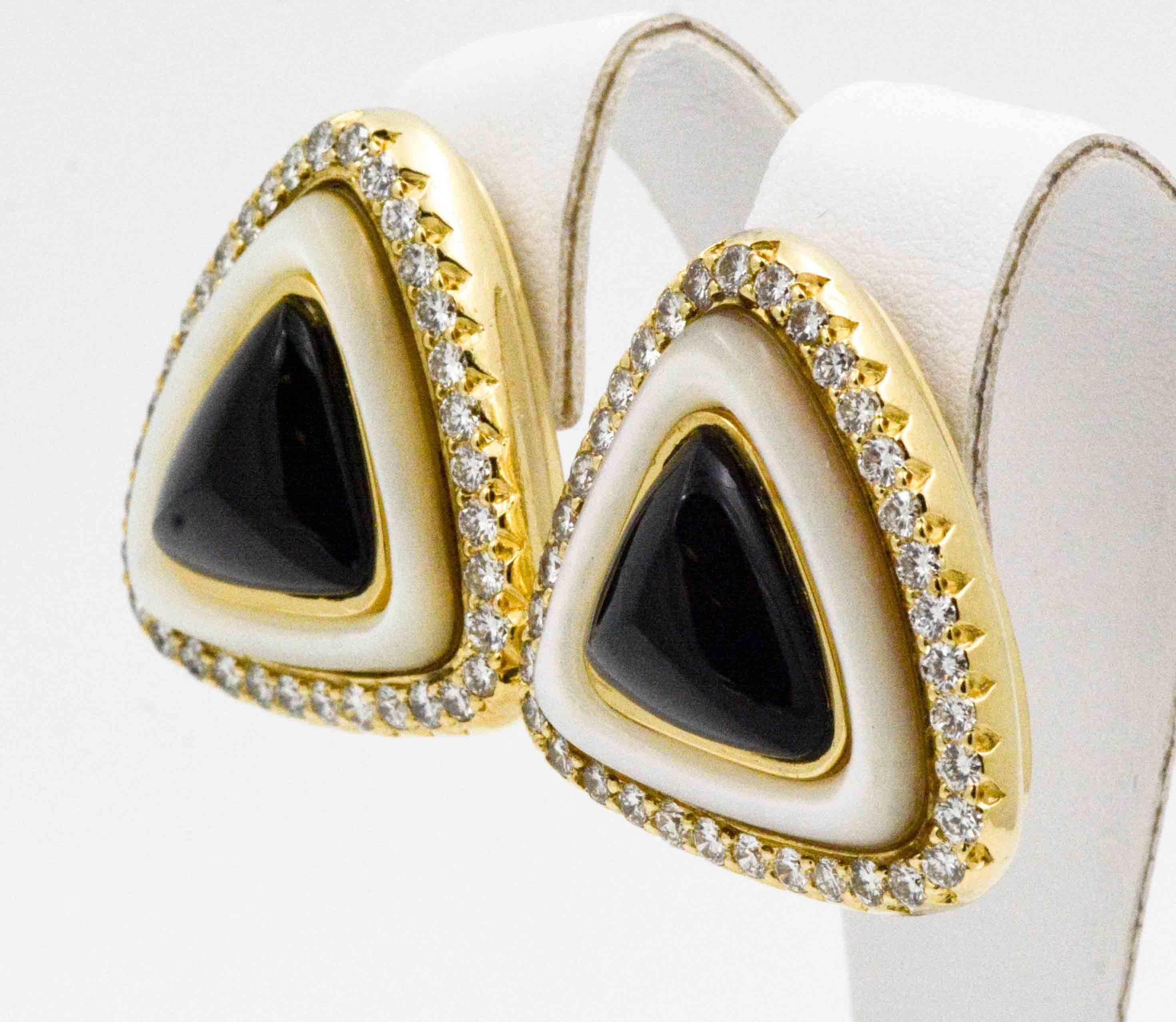 Modern 2.80 Carat Diamonds, Black Onyx, 18 Karat Yellow Gold, Mother of Pearl Earrings
