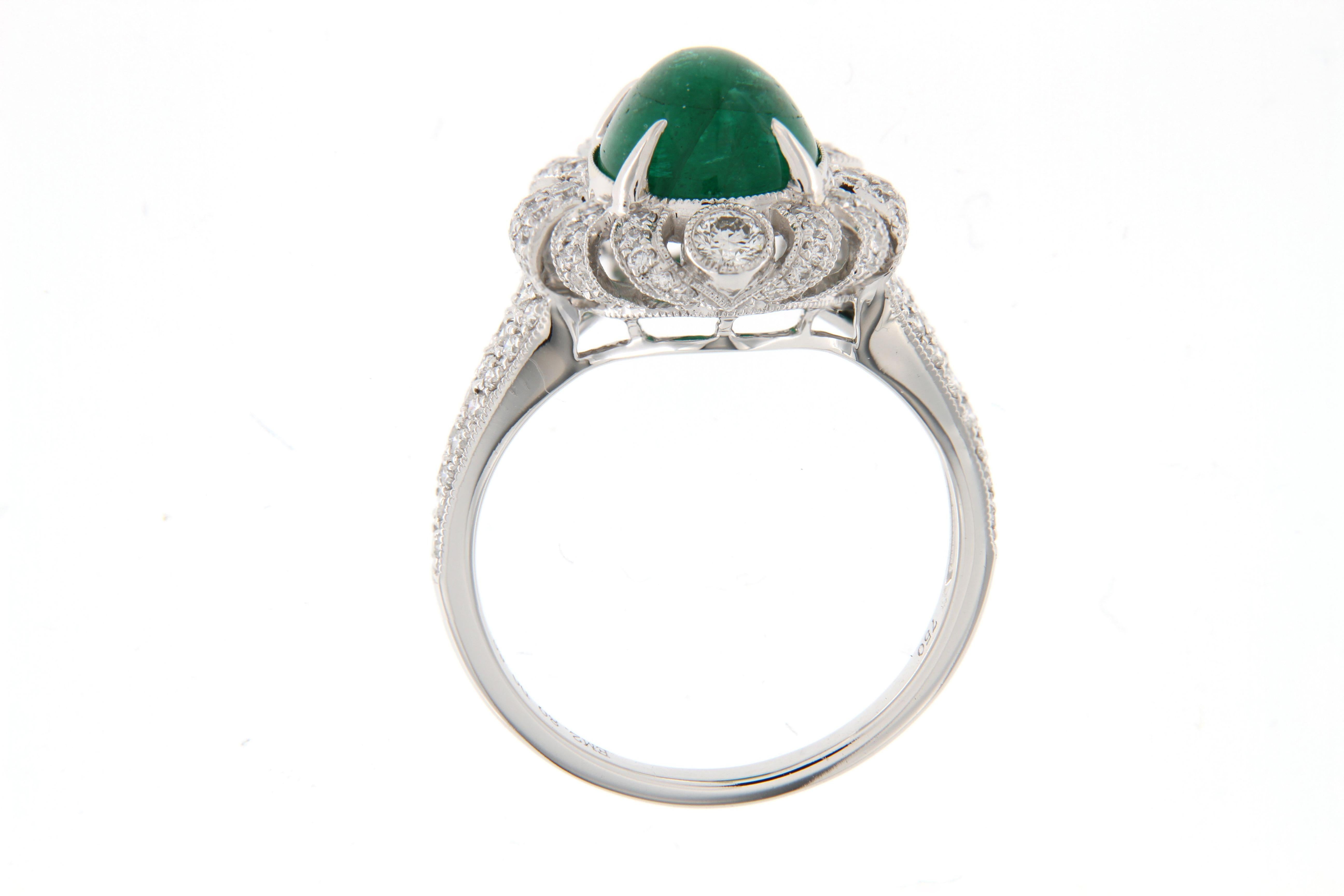 2,80 Quilates Esmeralda Cabujón Diamante Vestido RIng Art Decó en venta