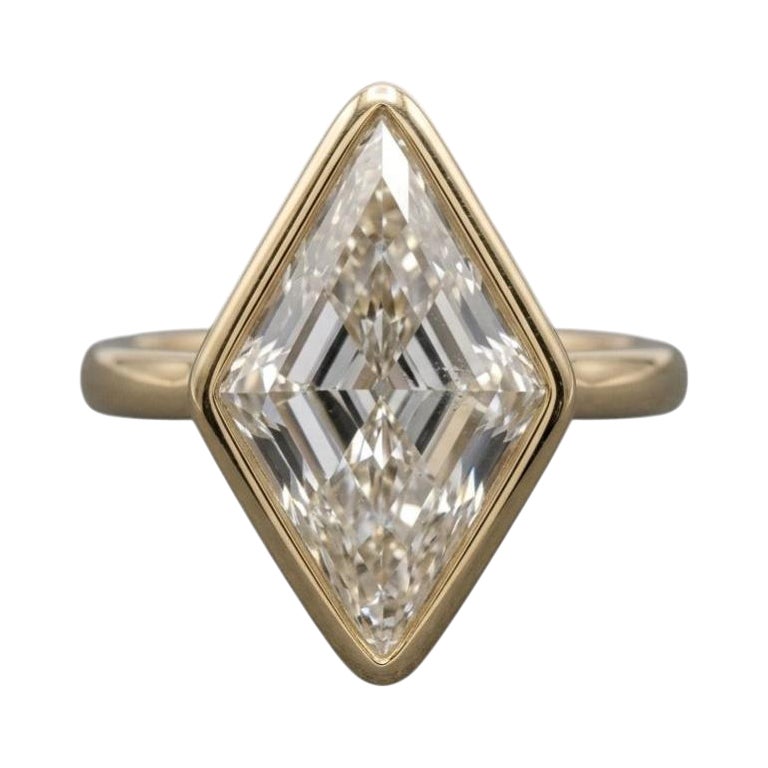 2.80 Carat GIA Lozenge Step Cut Diamond Bezel Solitaire Ring in 18K Yellow Gold