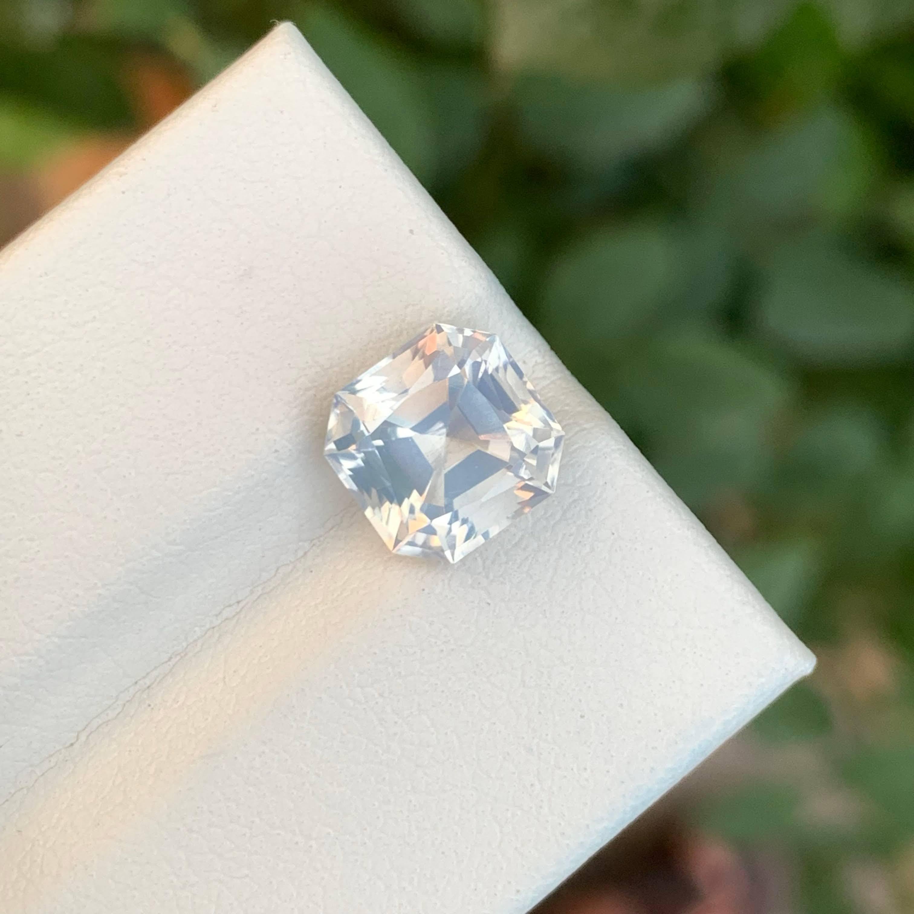 2.80 Carat Loose Faceted Milky Quartz Stone Asscher Cut Natural African Gemstone (Asscher-Schliff) im Angebot