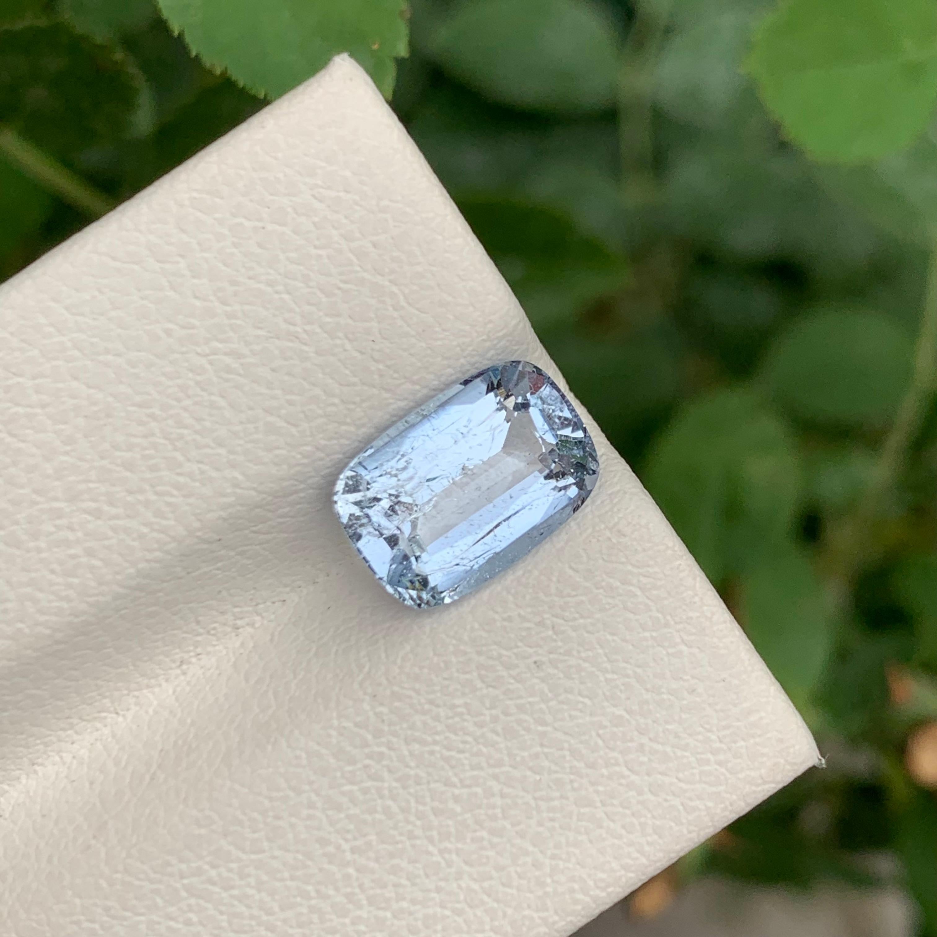 2,80 carati di bella gemma sciolta di Goshenite a forma di cuscino per gioielli In condizioni Nuovo in vendita a Peshawar, PK