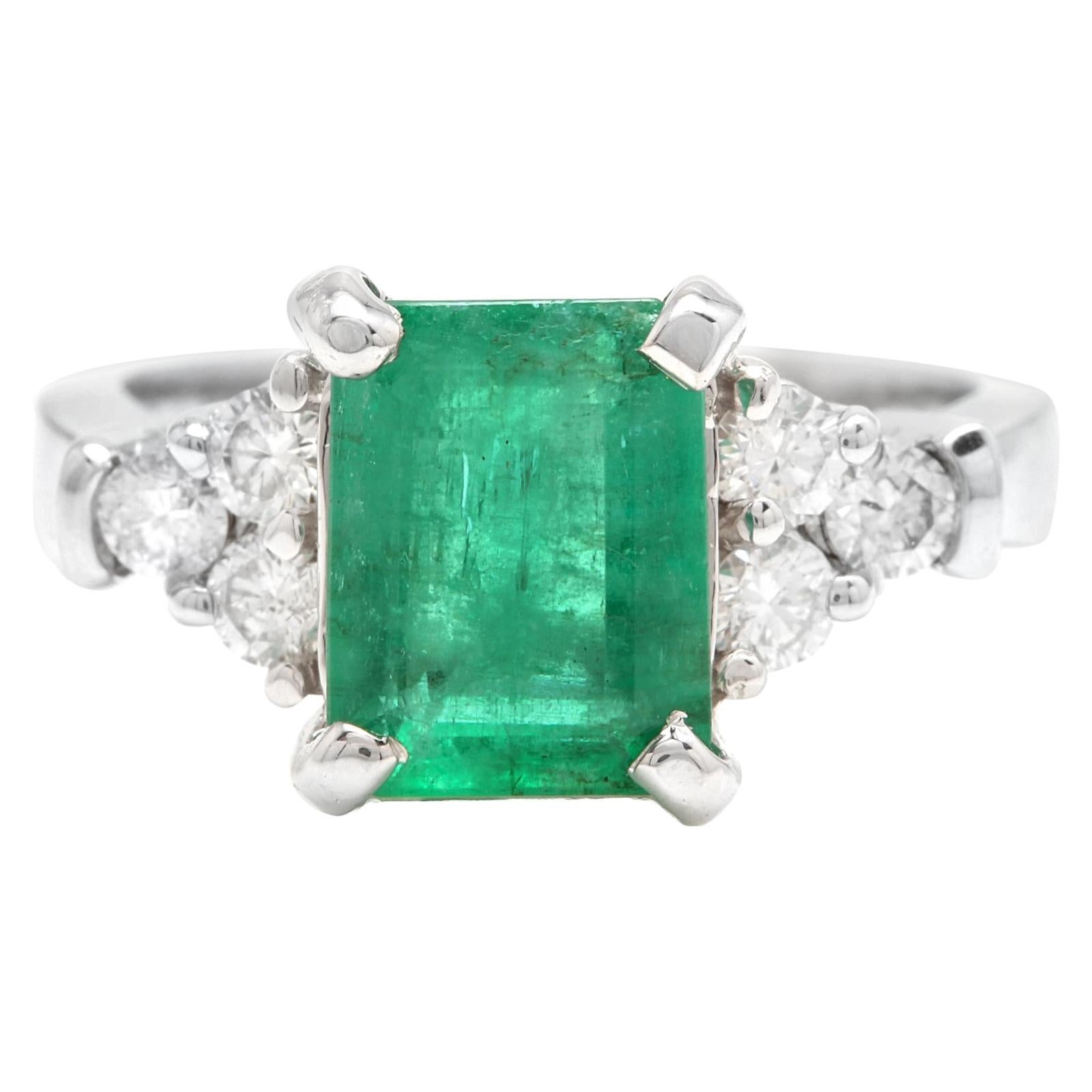 2.80 Carat Natural Emerald and Diamond 14 Karat Solid White Gold Ring