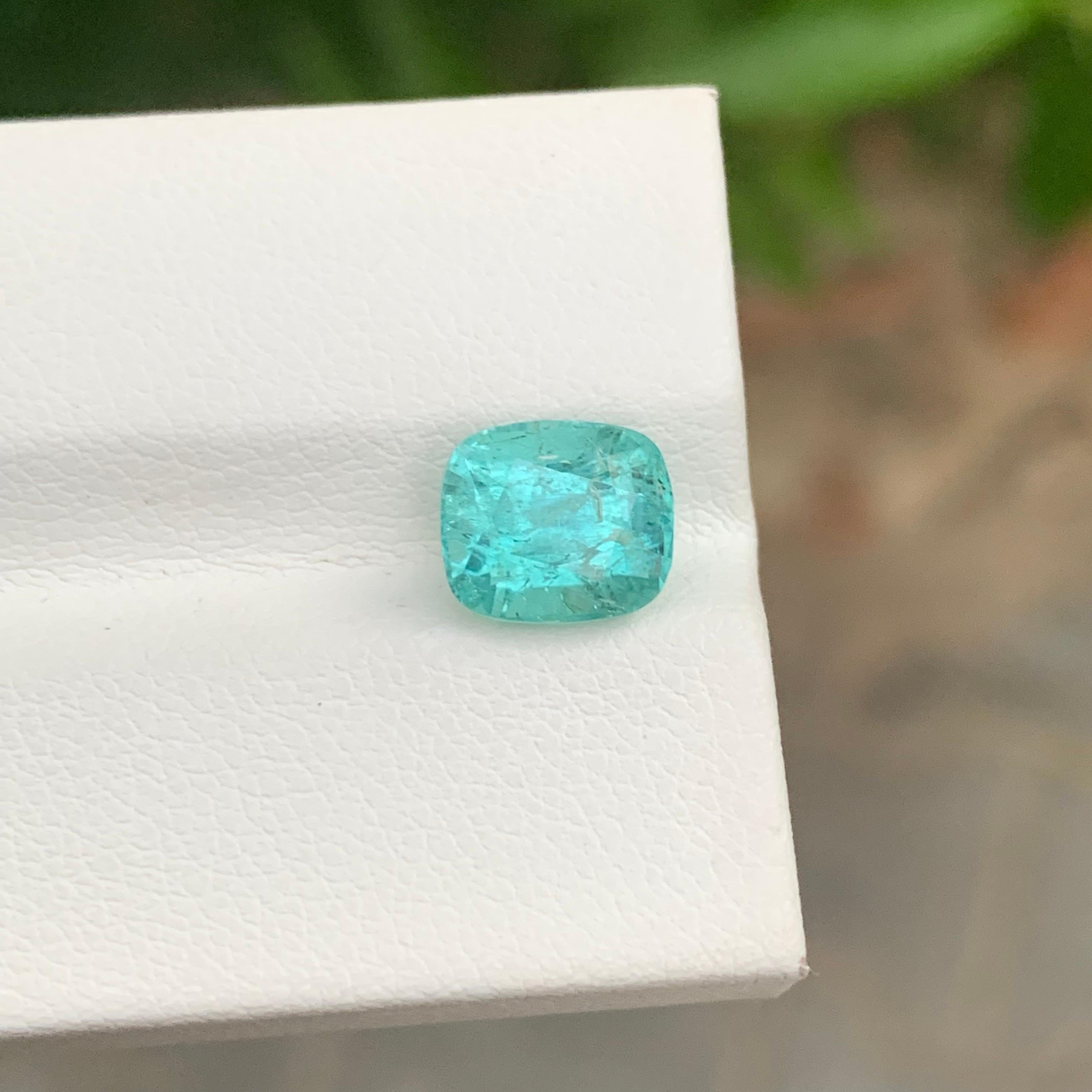 2,80 carati di tormalina sfusa di colore naturale ricco di mare a forma di cuscino in vendita 1