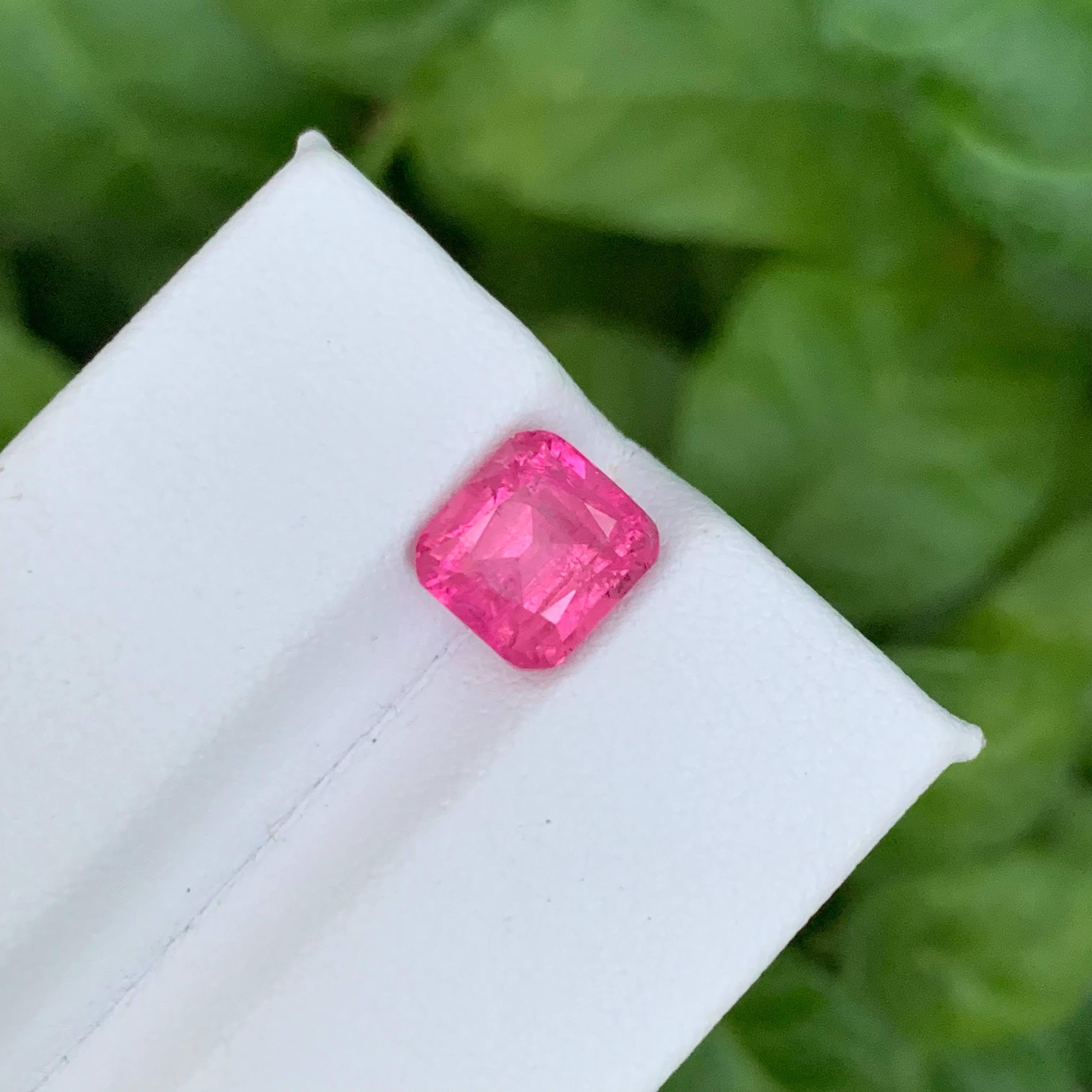 da uomo o donna 2,80 carati di tormalina rosa calda naturale sfusa con taglio a cuscino Gemma afgana in vendita