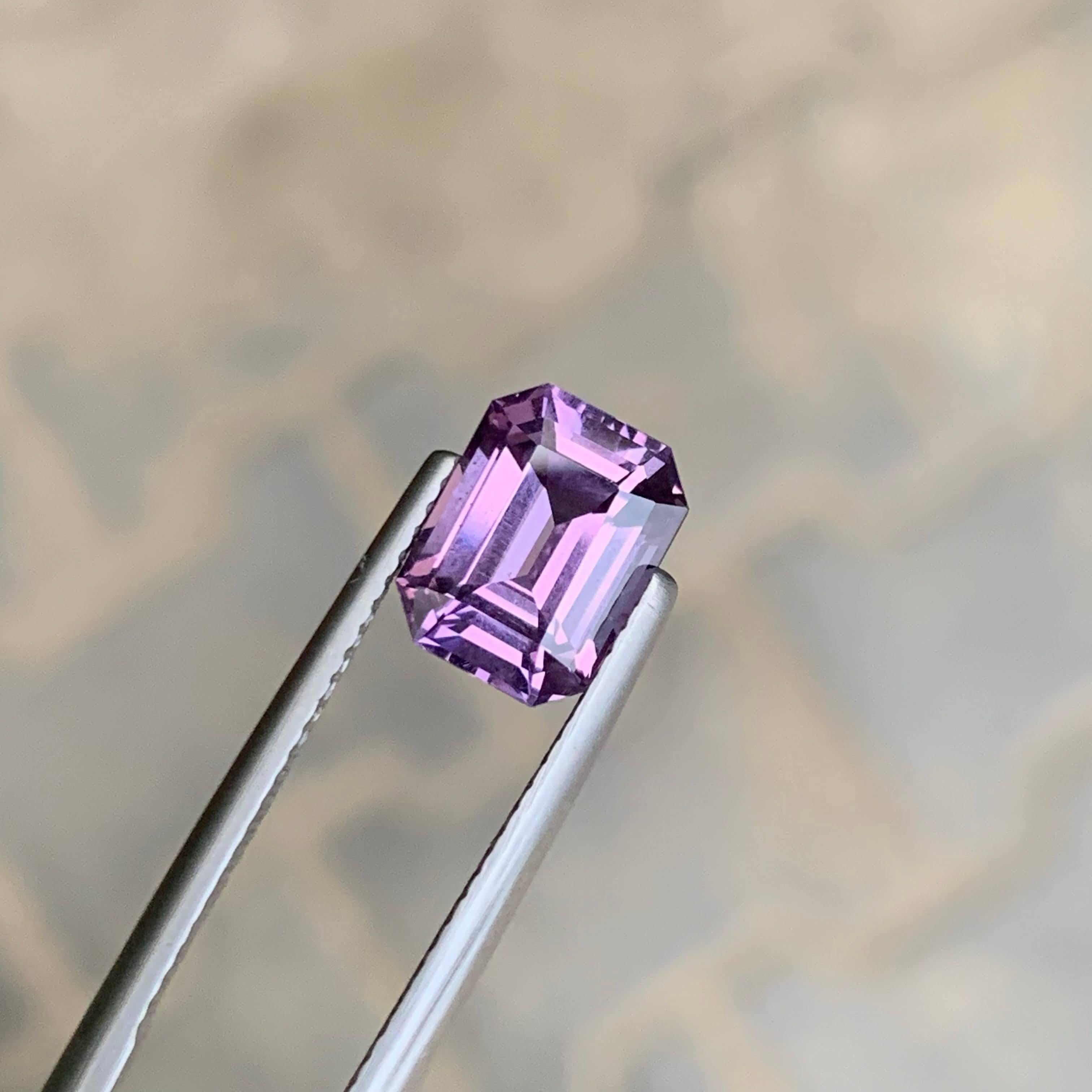 Peso 2,80 carati
Dimensioni 9,08 x 7,00 x 5,01 mm
Trattamento Nessuno
Origine Tanzania
Chiarezza  Occhi puliti
Forma Taglio Smeraldo
NA



Questo squisito Spinello naturale da 2,80 carati presenta una rara e incantevole tonalità lavanda, che irradia