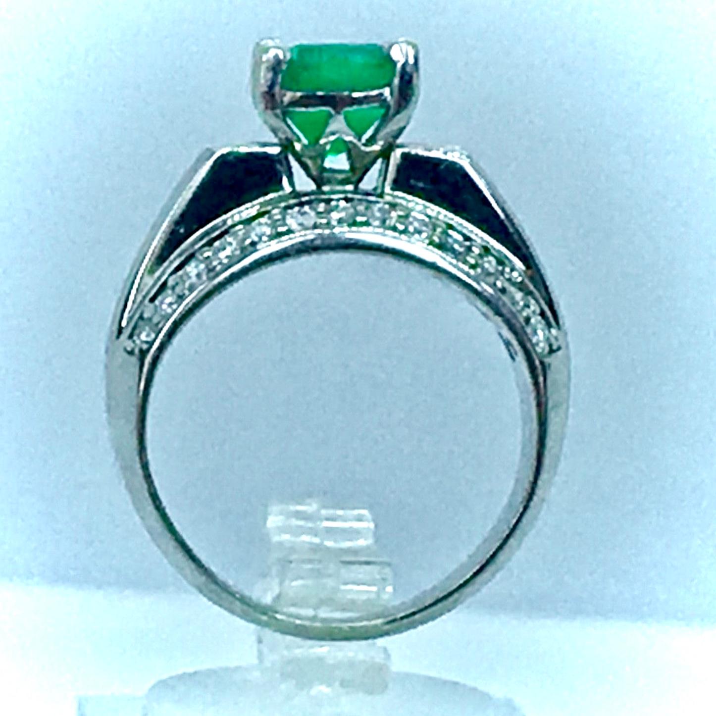 2.80 Carat Square Colombian Emeralds and Diamond Engagement Ring White Gold For Sale 4