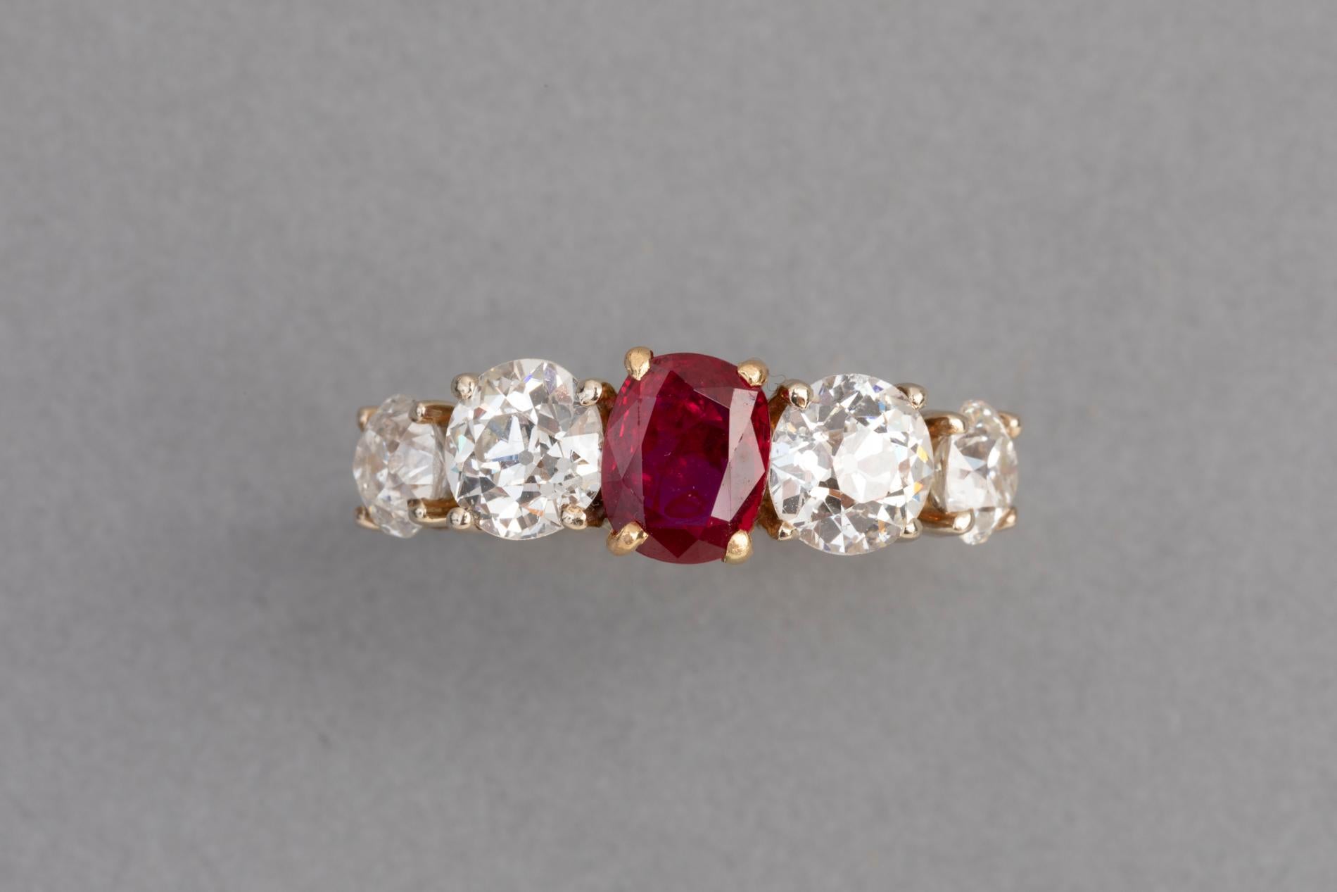2.80 Carat Diamonds and 1.20 Carat Ruby French Band Ring For Sale 1