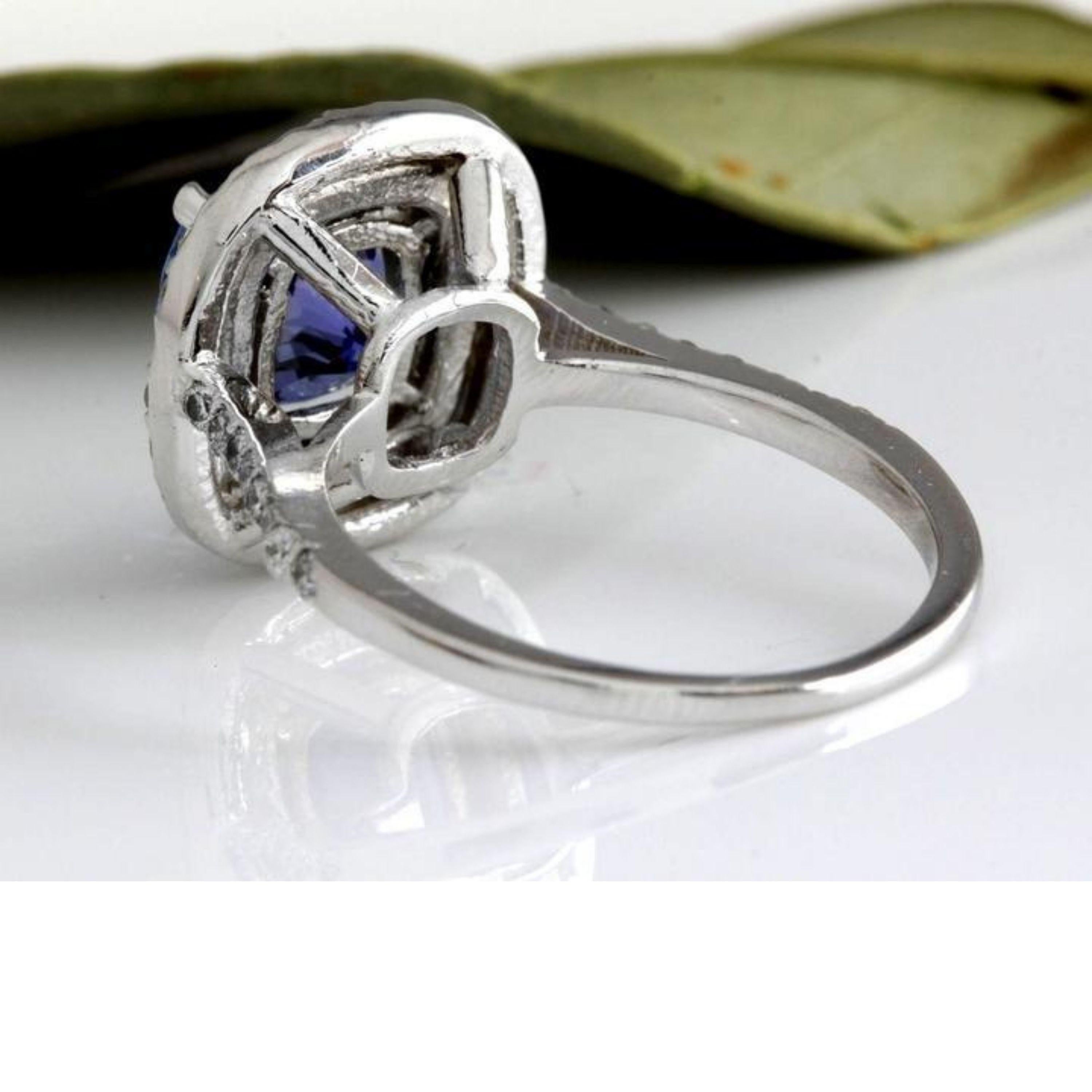 2.80 Carat Natural AAA+ Tanzanite and Diamond 14 Karat Solid White Gold Ring In New Condition For Sale In Los Angeles, CA