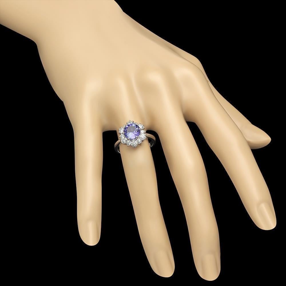2.80 Carats Natural Tanzanite and Diamond 14K Solid White Gold Ring In New Condition For Sale In Los Angeles, CA
