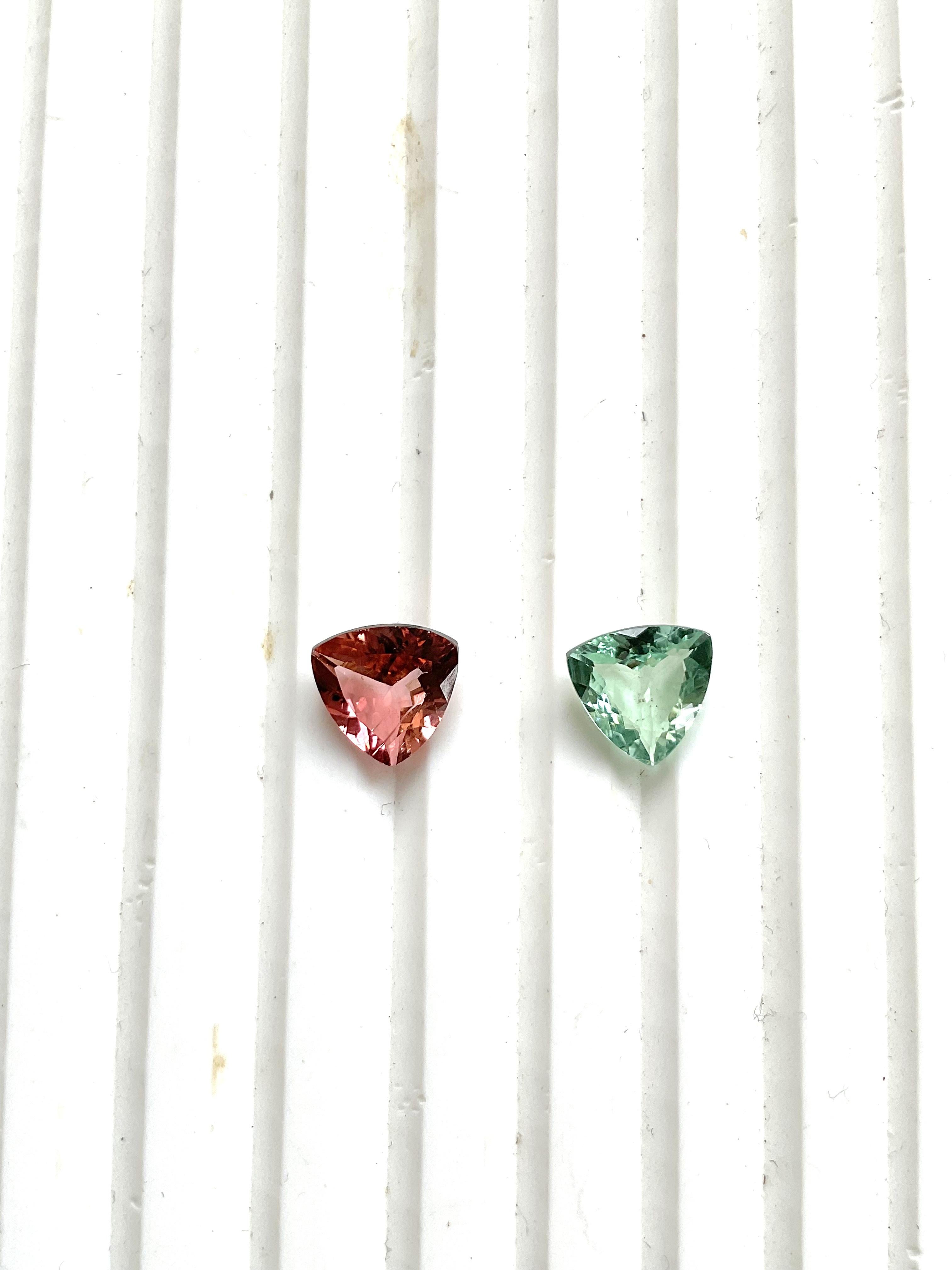 2.80 Carats Tourmaline Trillion 2 Pcs Faceted Cut stone Top Quality Natural gem Unisexe en vente
