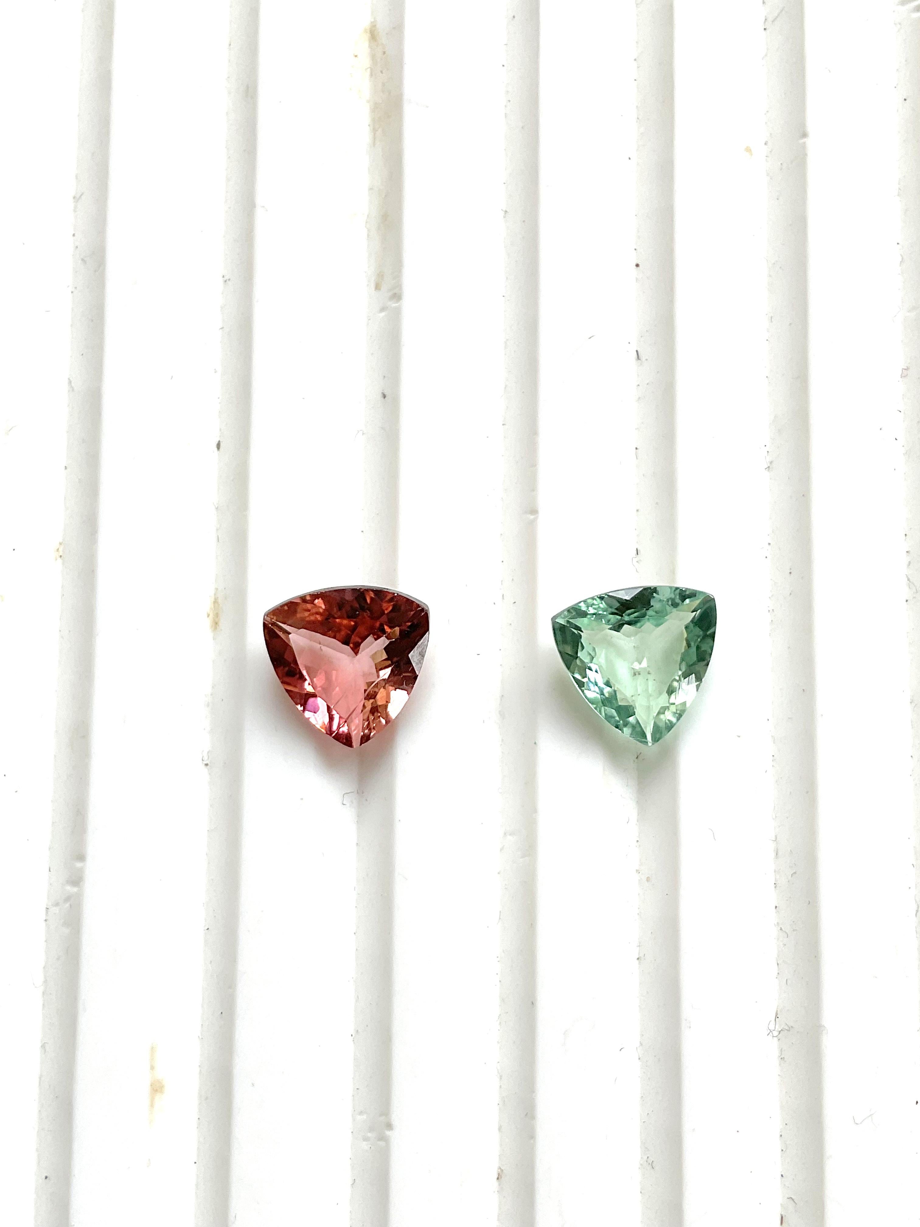 2.80 Carats Tourmaline Trillion 2 Pcs Faceted Cut stone Top Quality Natural gem en vente 1