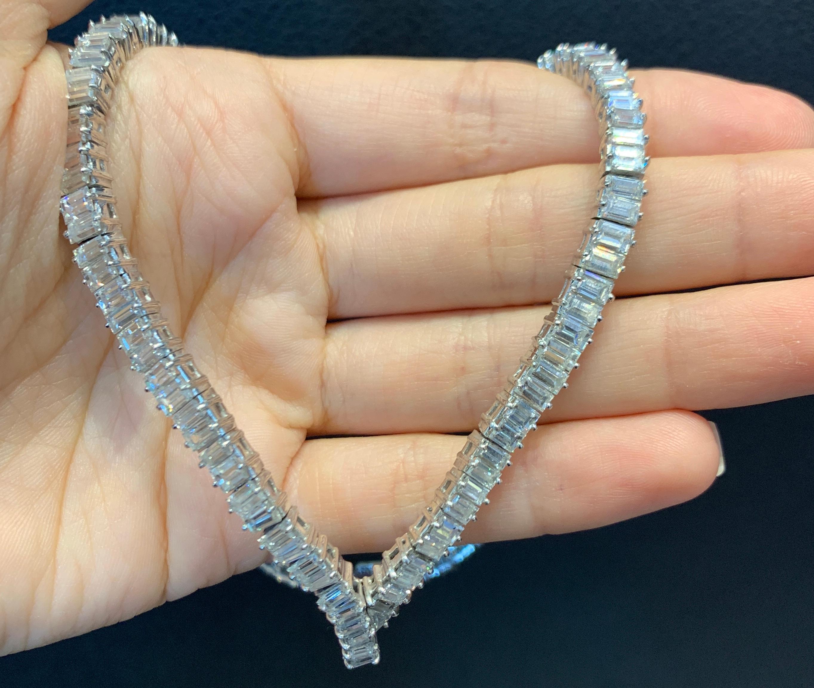 28.00 Carat Diamond Tennis Necklace In Excellent Condition In New York, NY