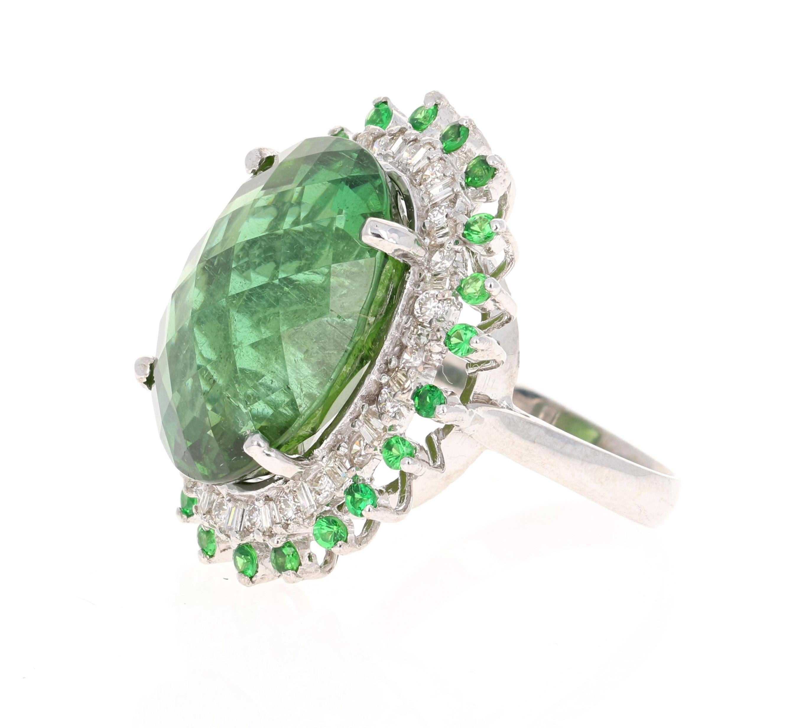Contemporaneo 28,03 Carati Tormalina Verde Tsavorite Diamante Anello Cocktail in Oro Bianco 14 Carati in vendita